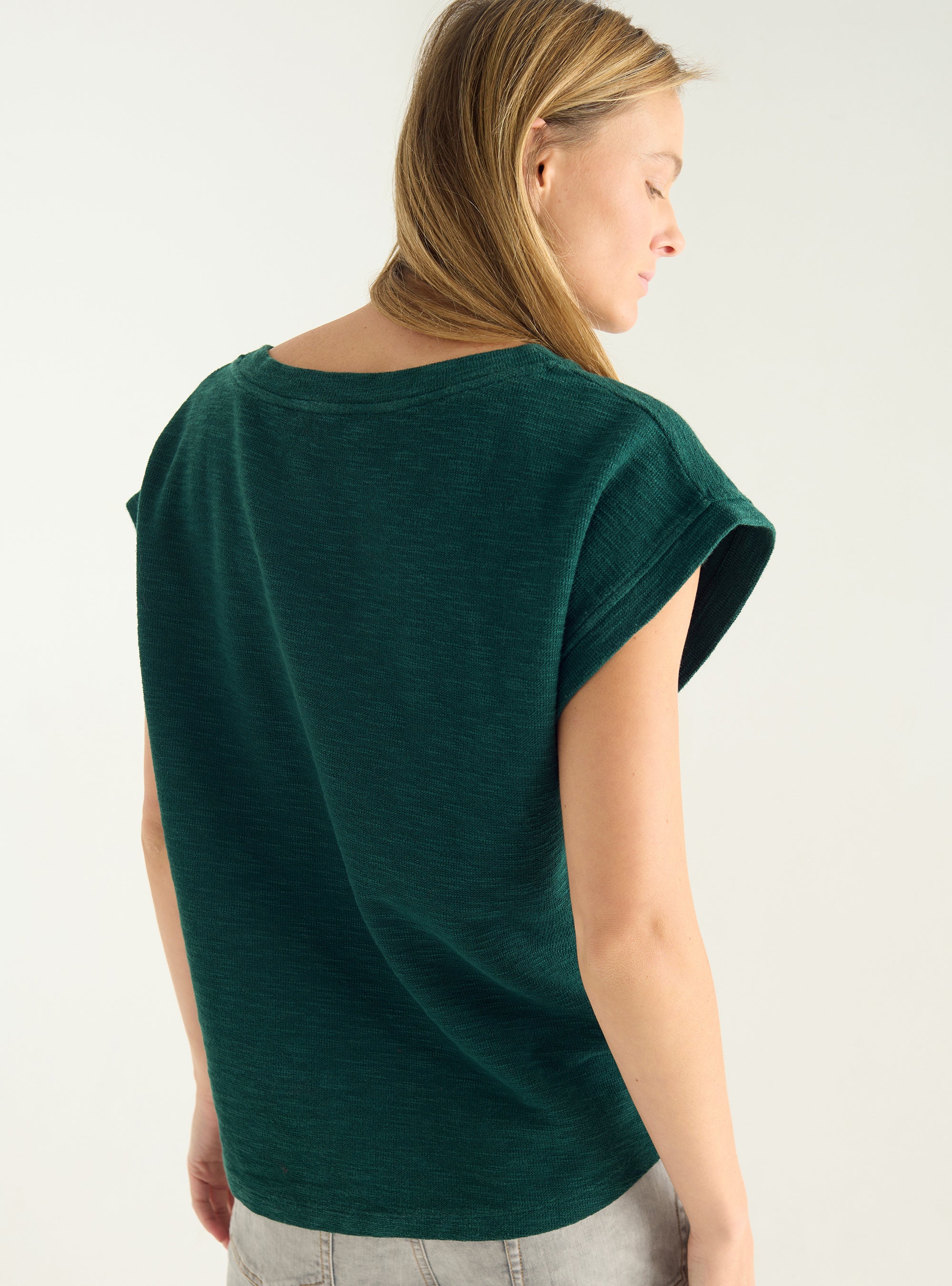 Loose-fitting slub interlock T-shirt