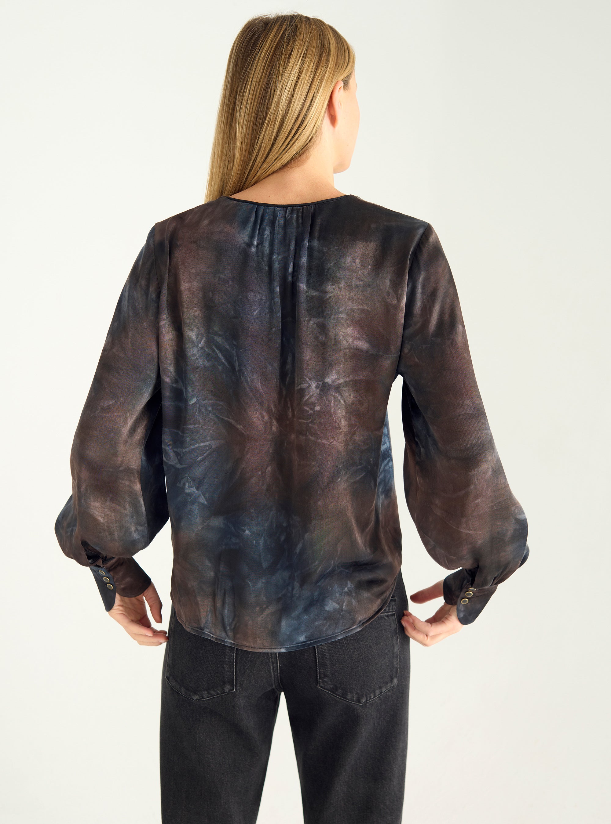 Printed flowing blouse