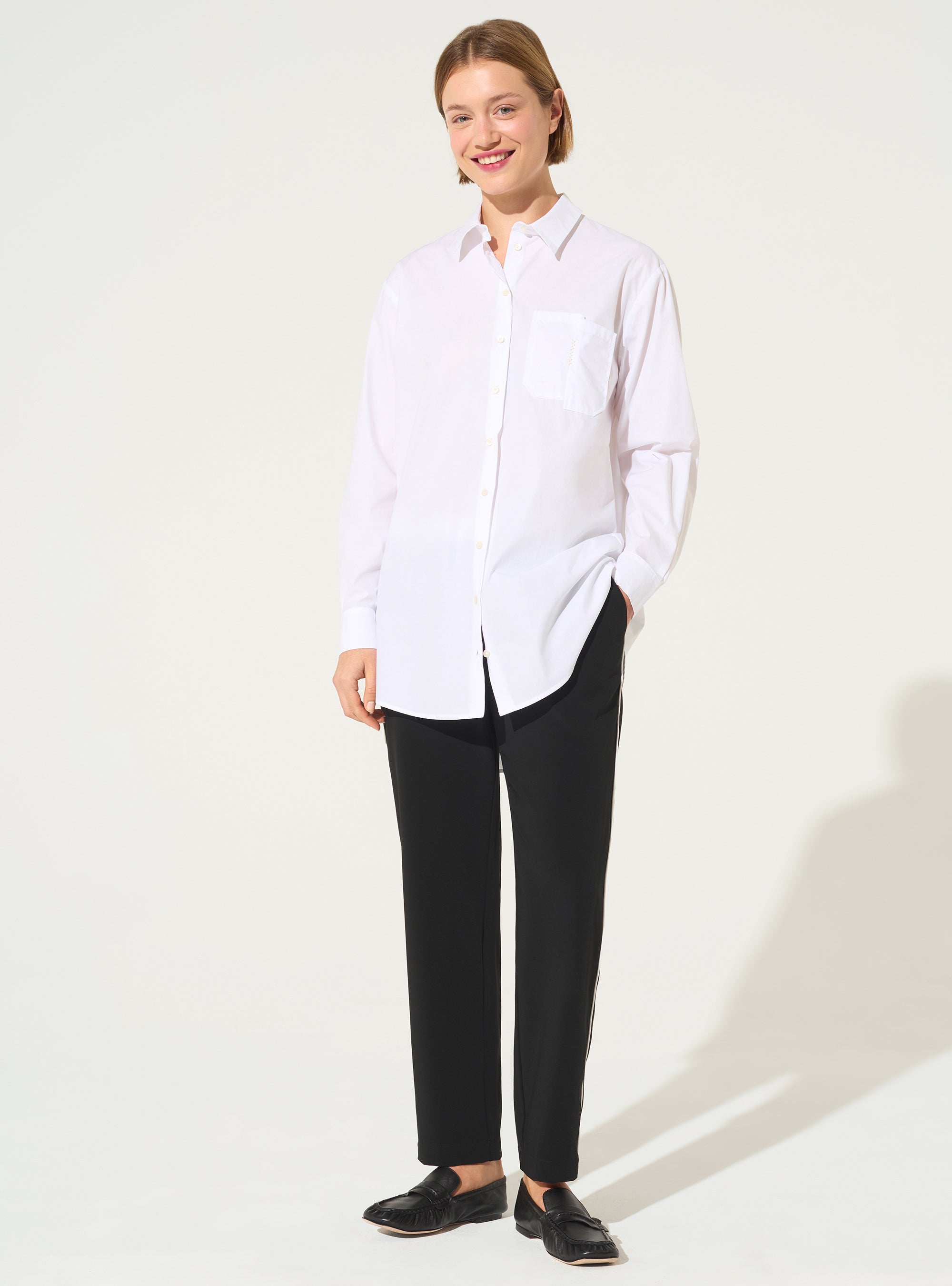 Oversized long-sleeved shirt in white organic cotton
