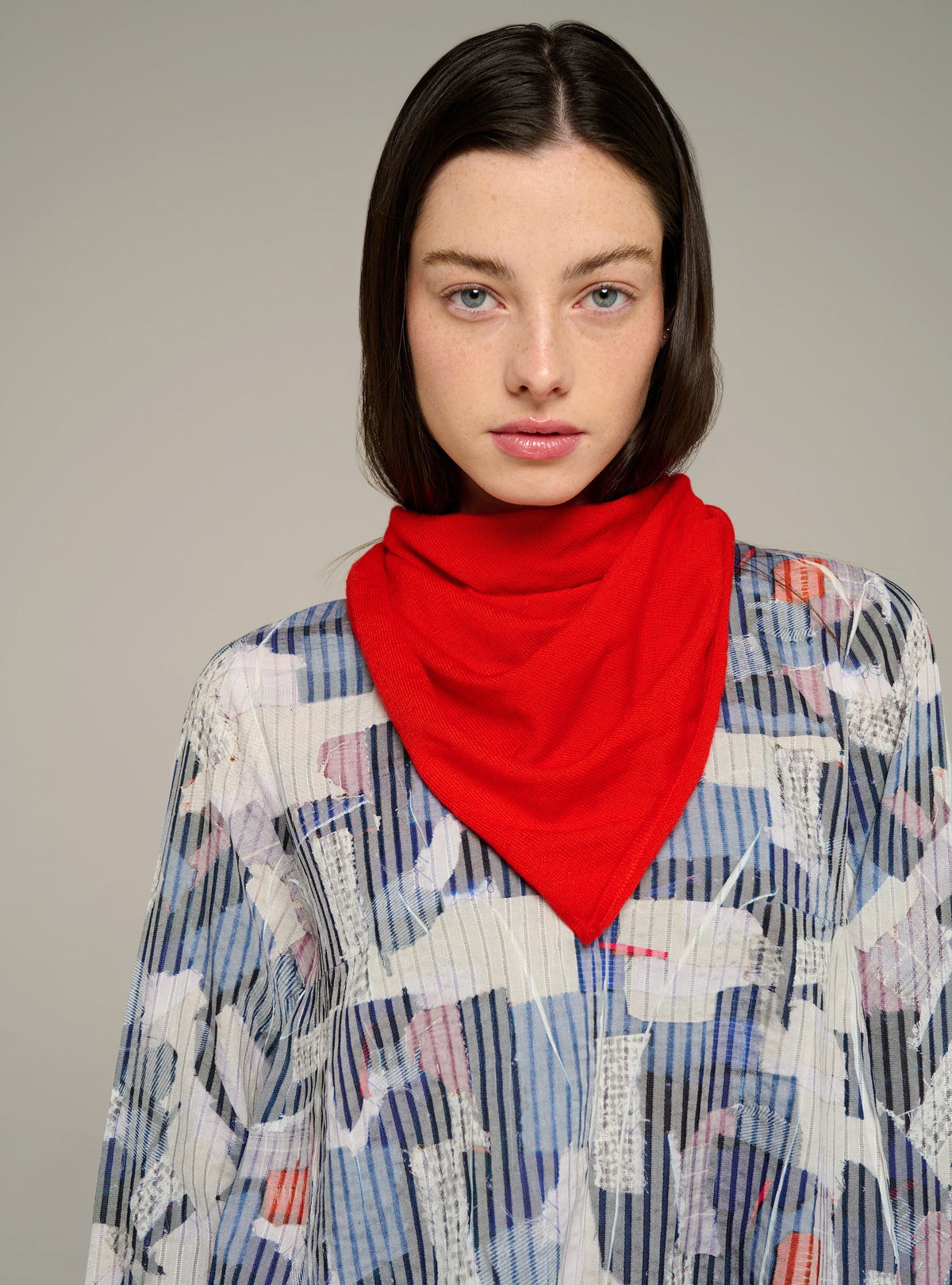 Cotélac acoté Wool triangle scarf