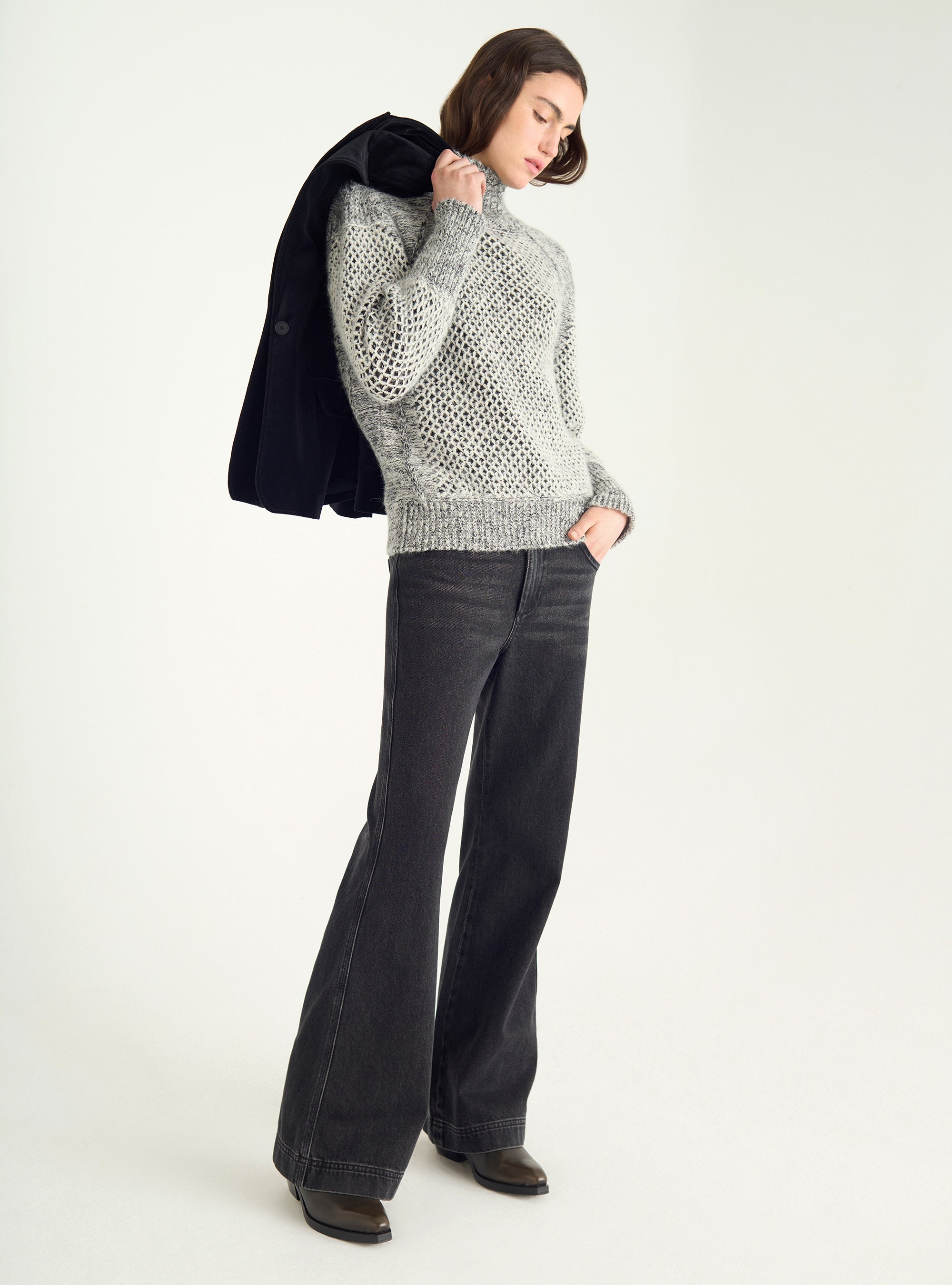 Two-tone sweater with leg-of-mutton sleeves