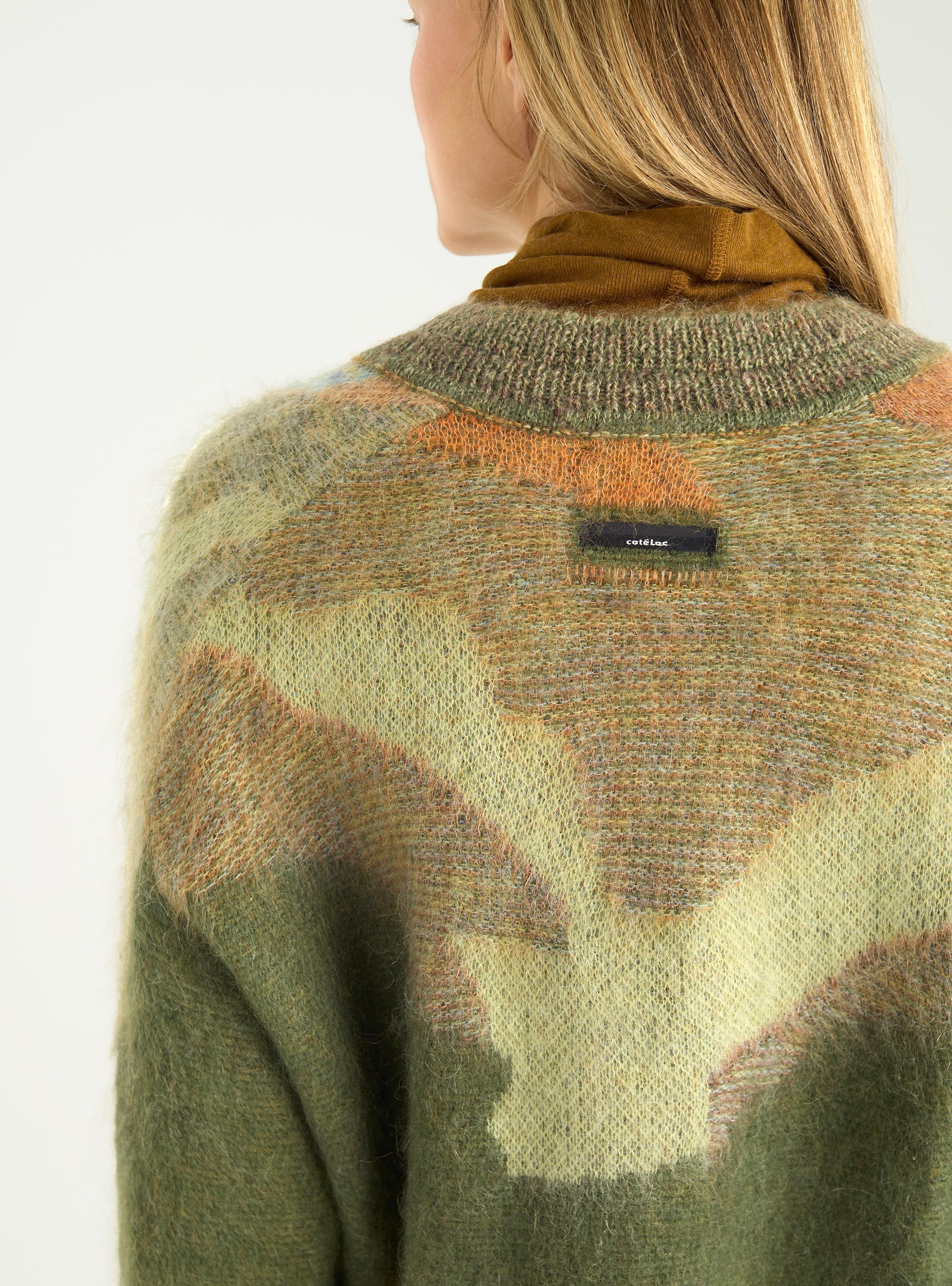Exclusive jacquard sweater