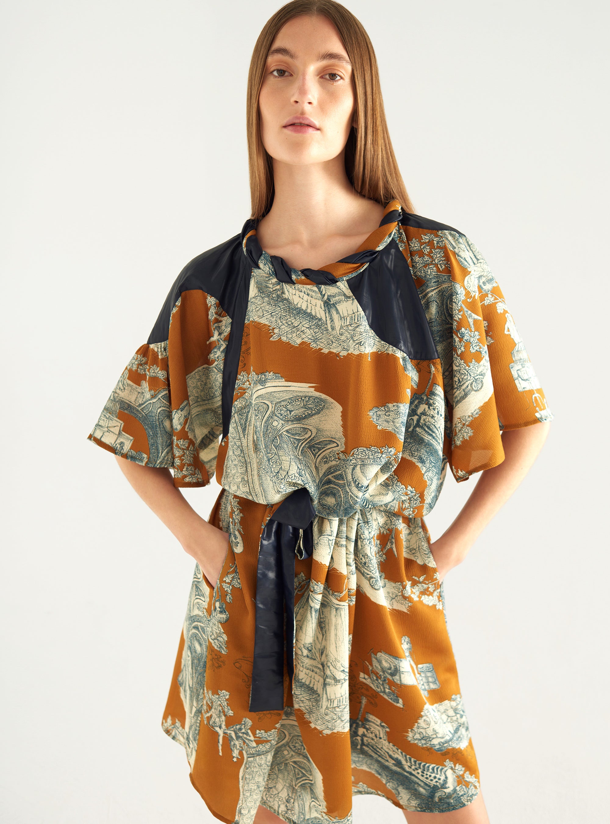 Fashioned print dress