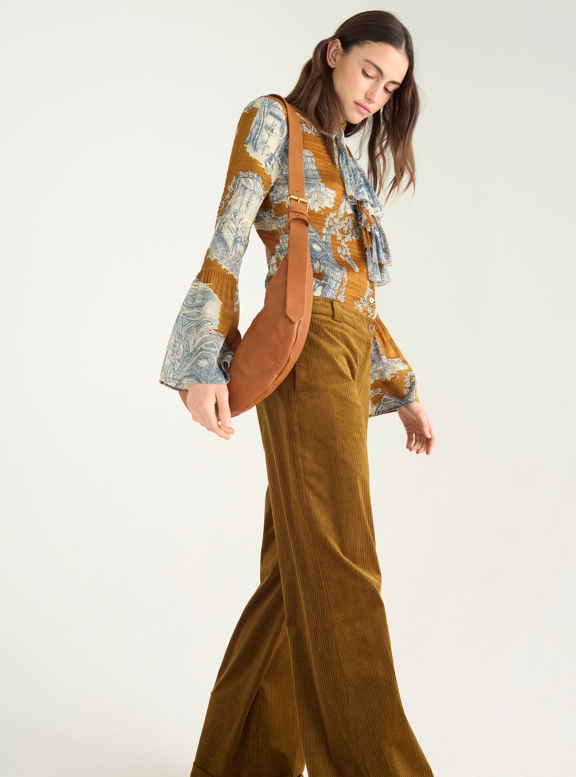 Wide-legged washed velvet pants