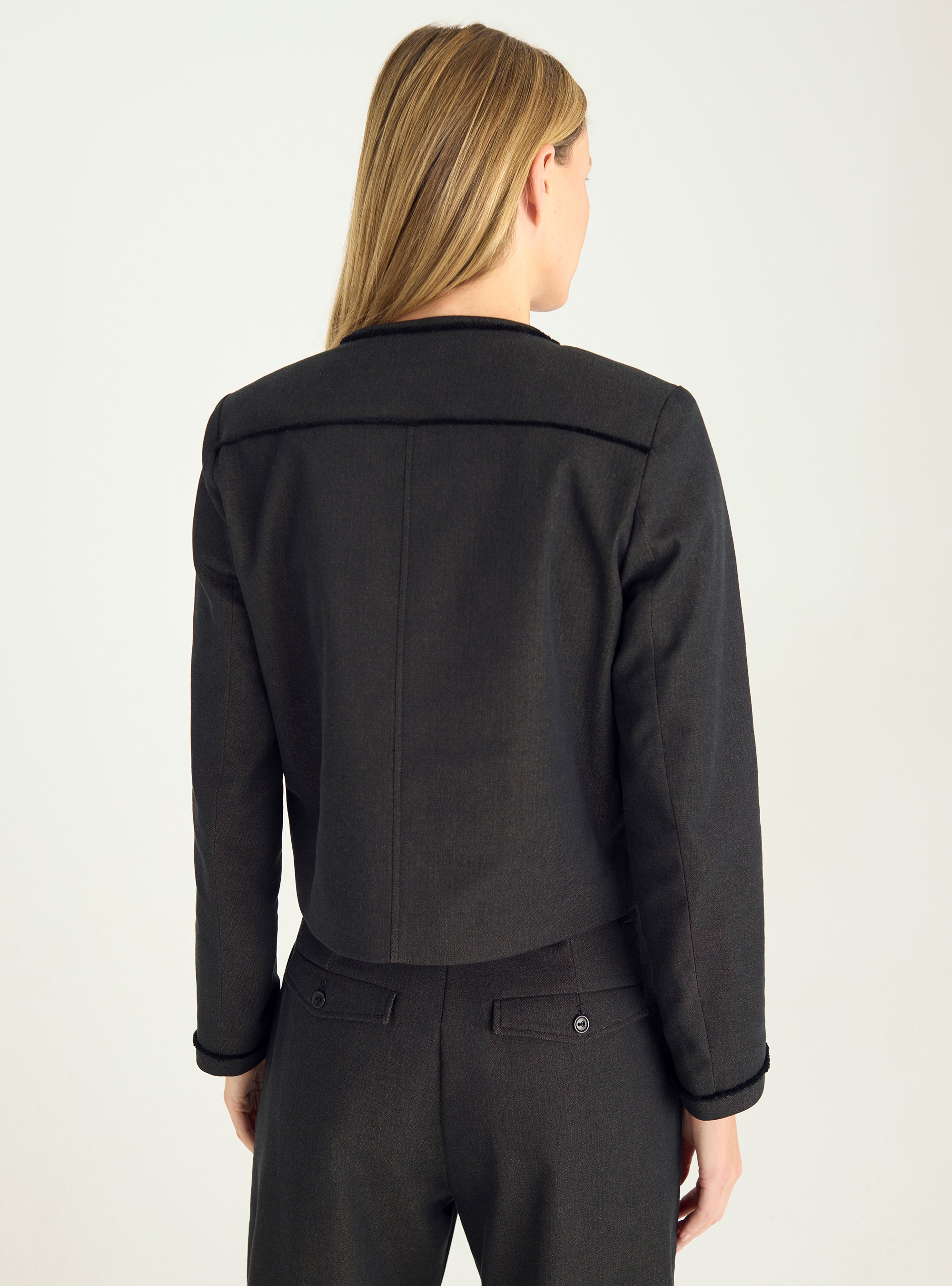 Short tailored-style jacket