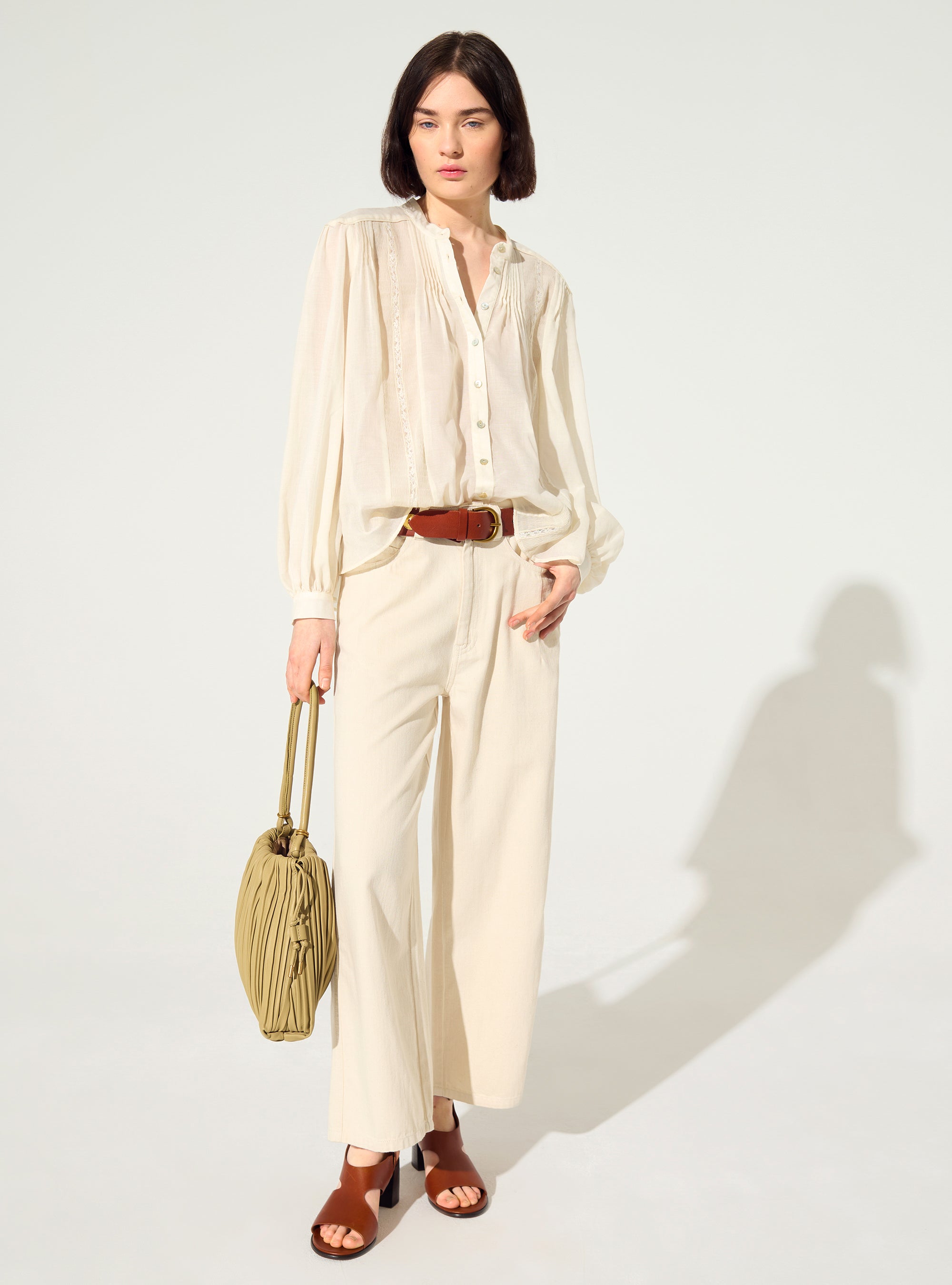 White oversized pleated shirt with authentical Calais-Caudry® lace