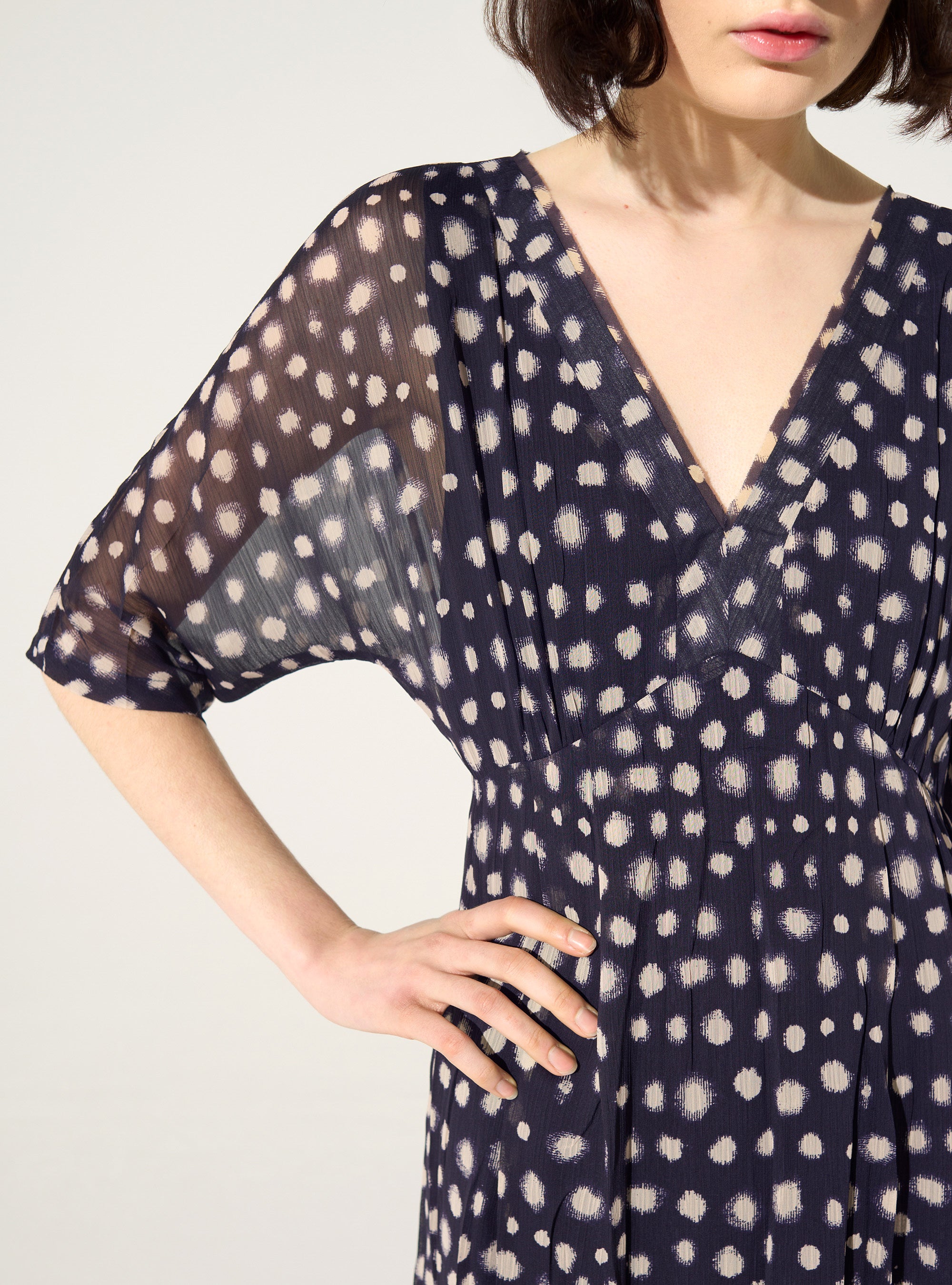 Purple house print pleated fitted dress