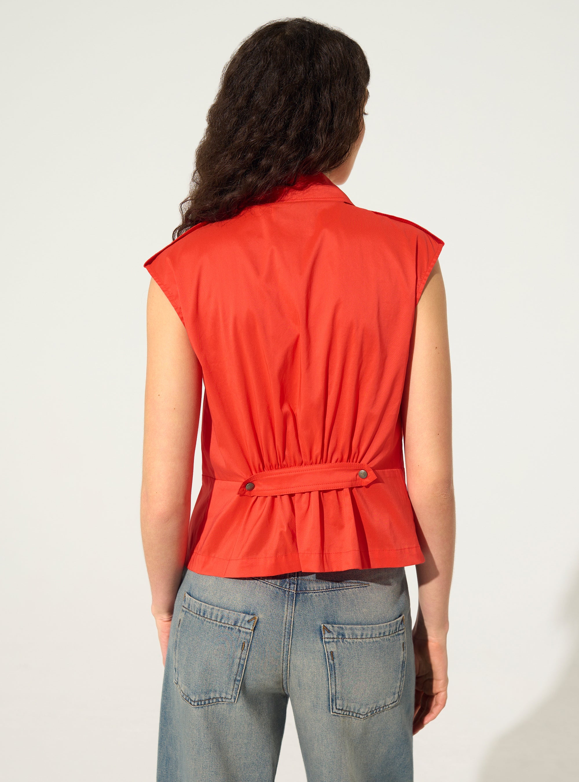 Fitted pleated shirt in red cotton