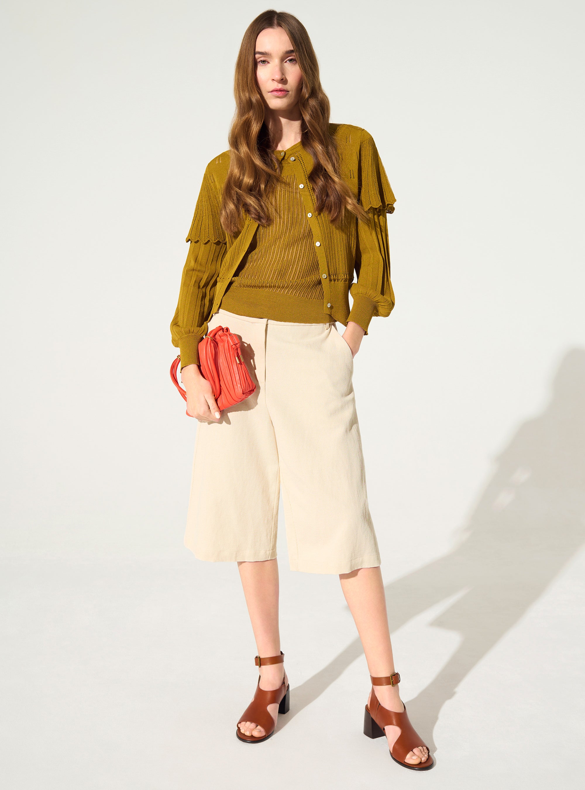 Bermuda shorts in cotton and white linen