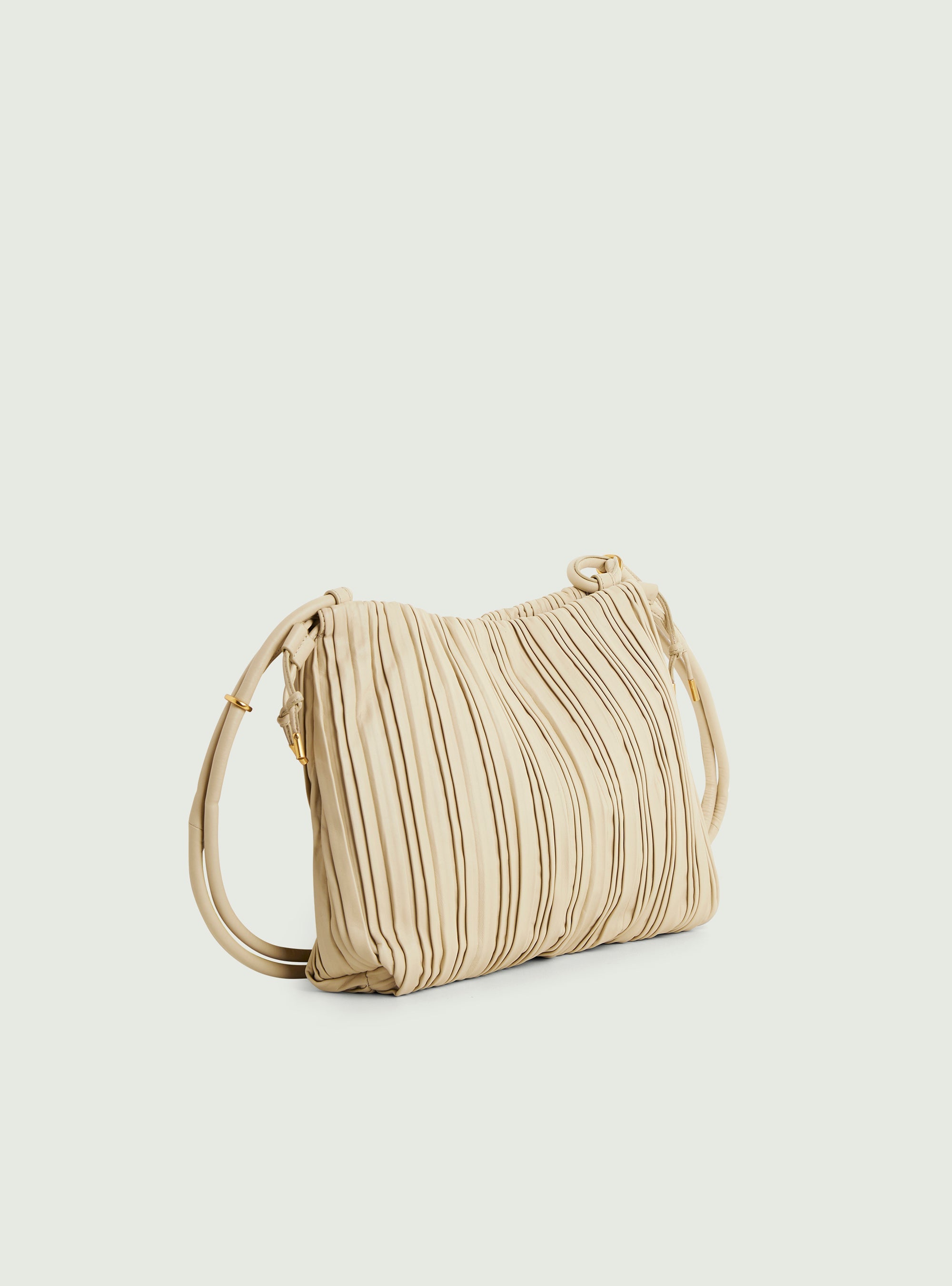 Pleated bag in ecru leather