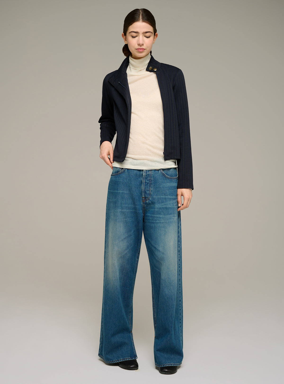 Fitted short knit jacket