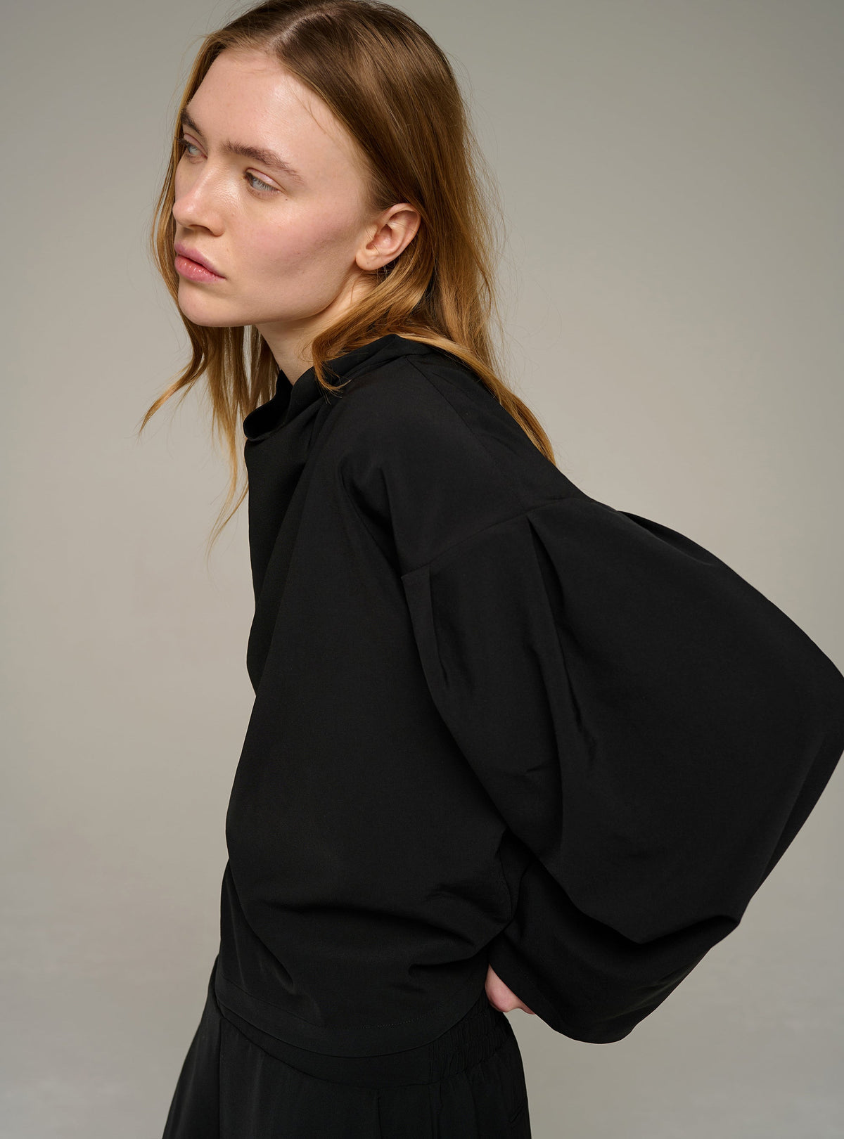 Cotélac Long-sleeve halter-neck blouse