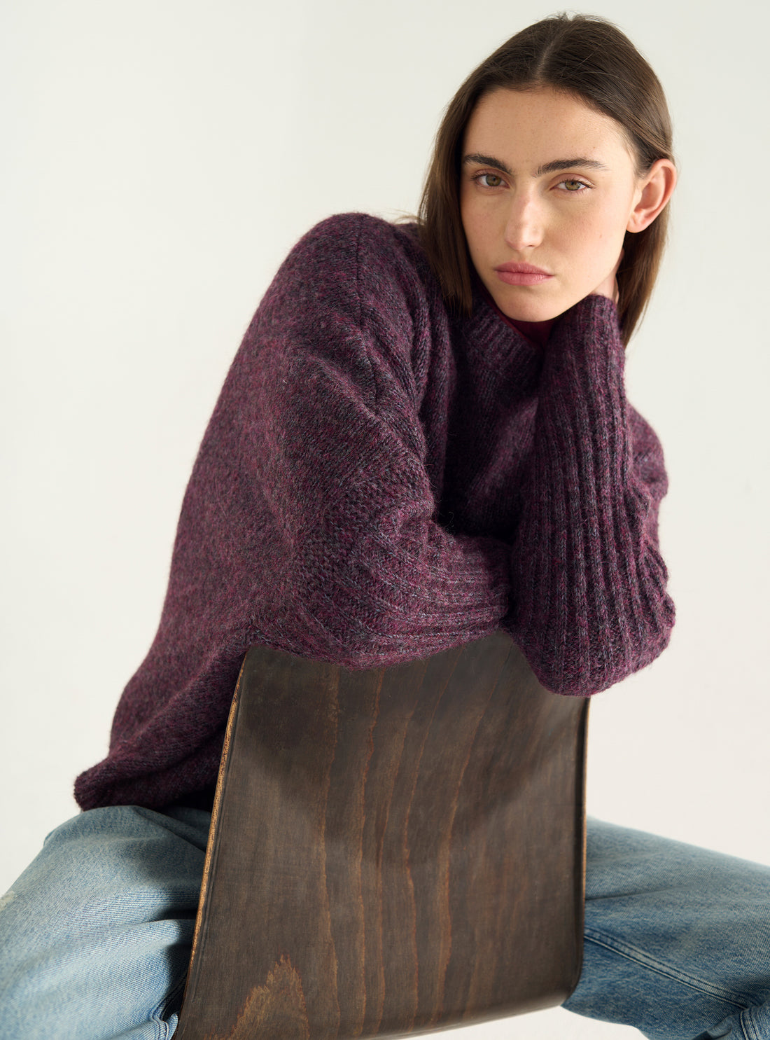 Loose-fitting wool and cotton sweater with round neck