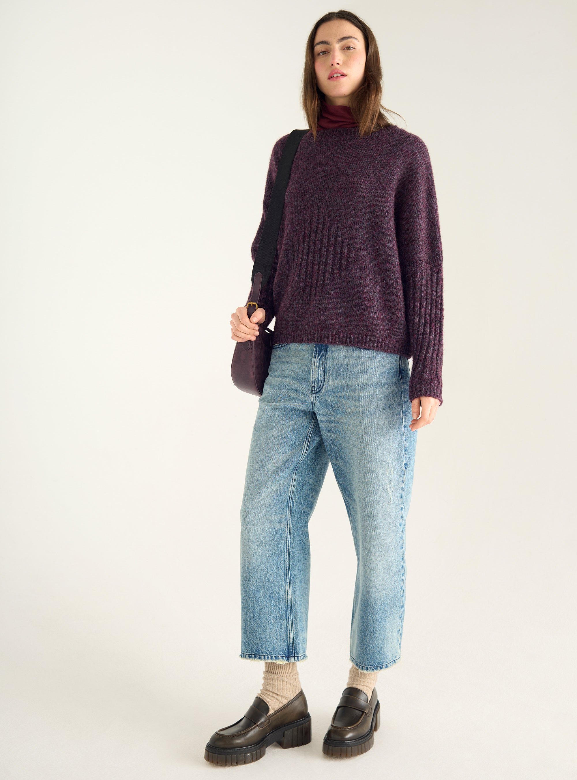 Loose-fitting wool and cotton sweater with round neck