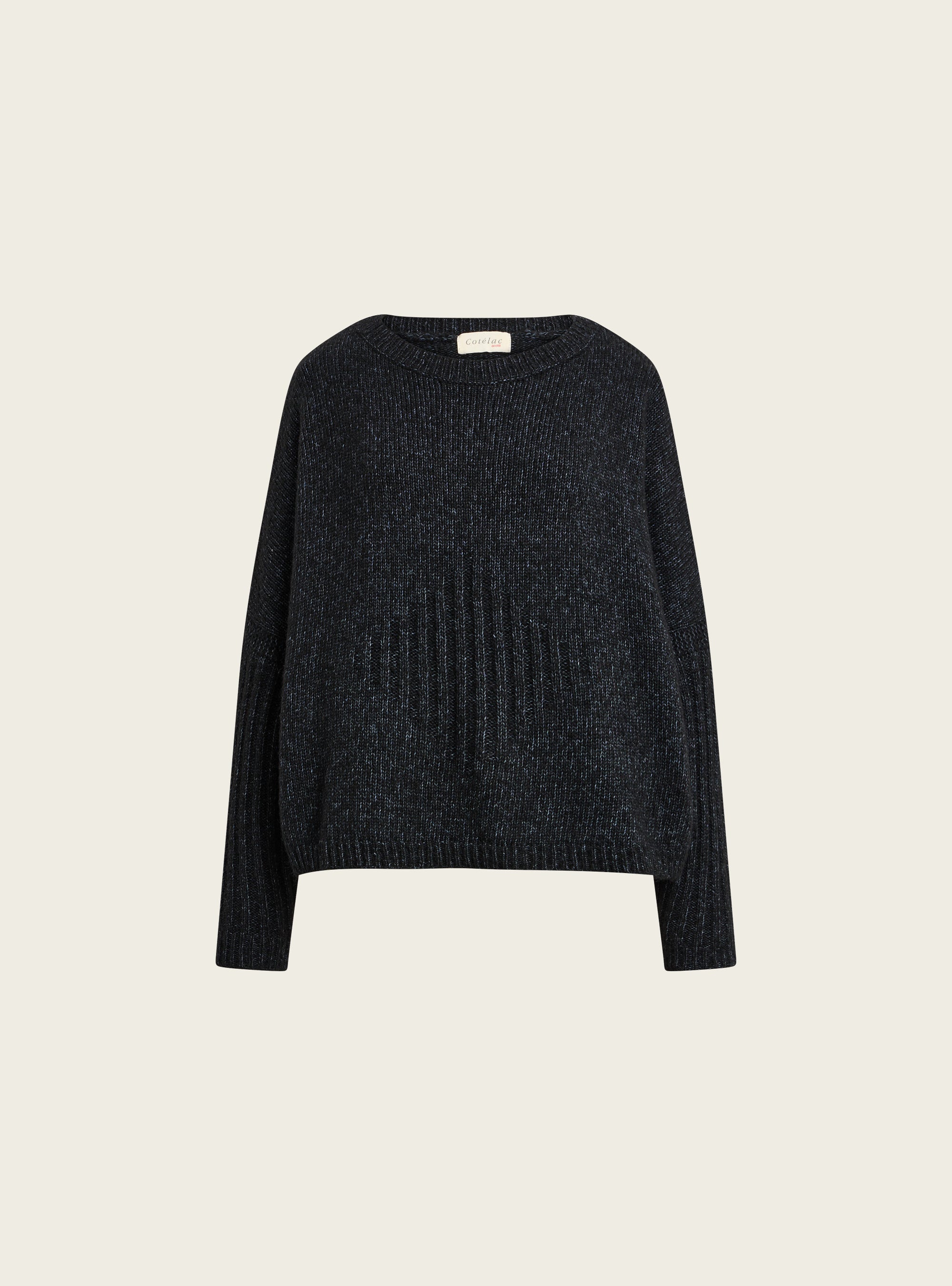 Loose-fitting wool and cotton sweater with round neck