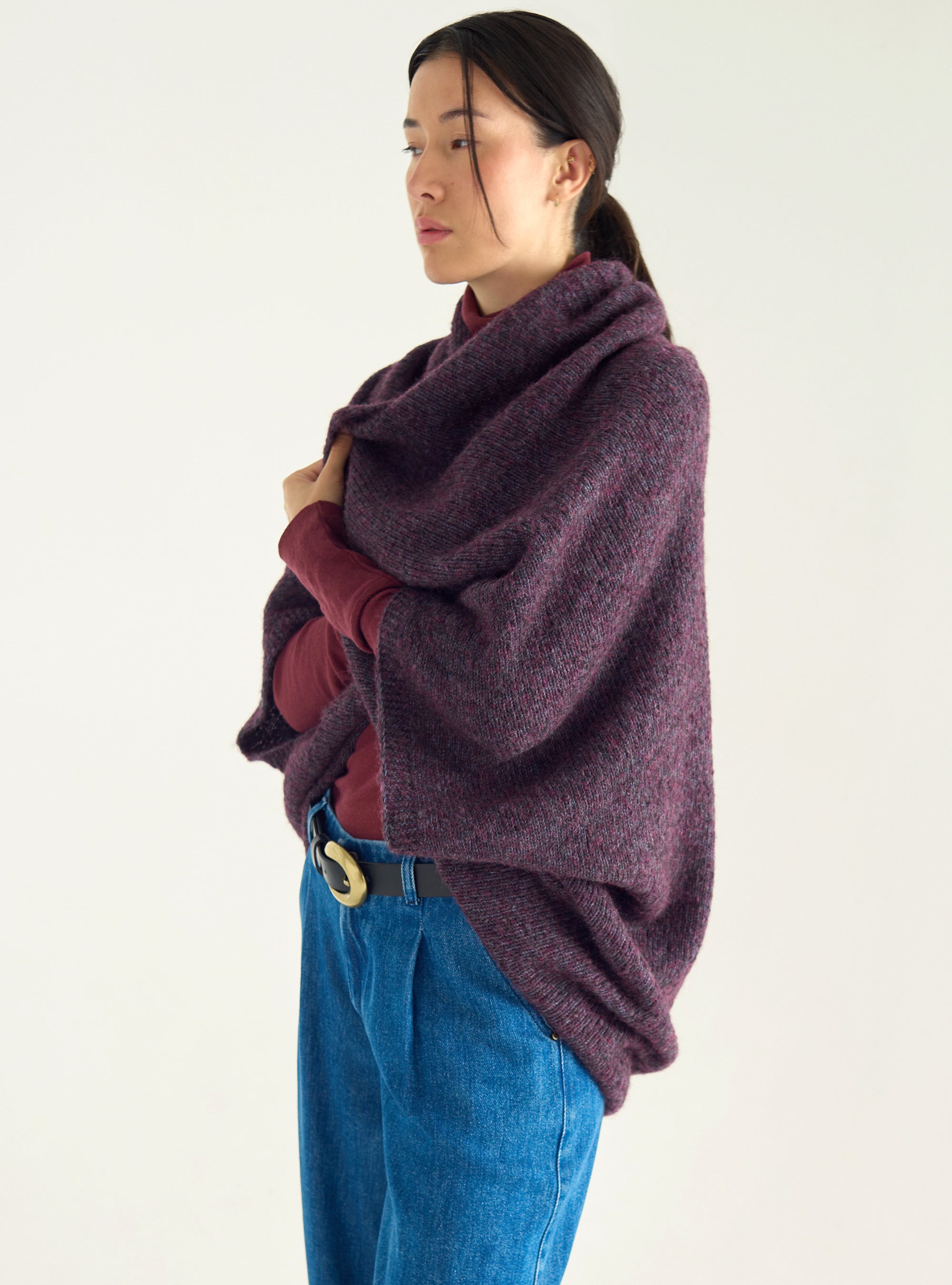 Sleeveless wool and cotton cardigan