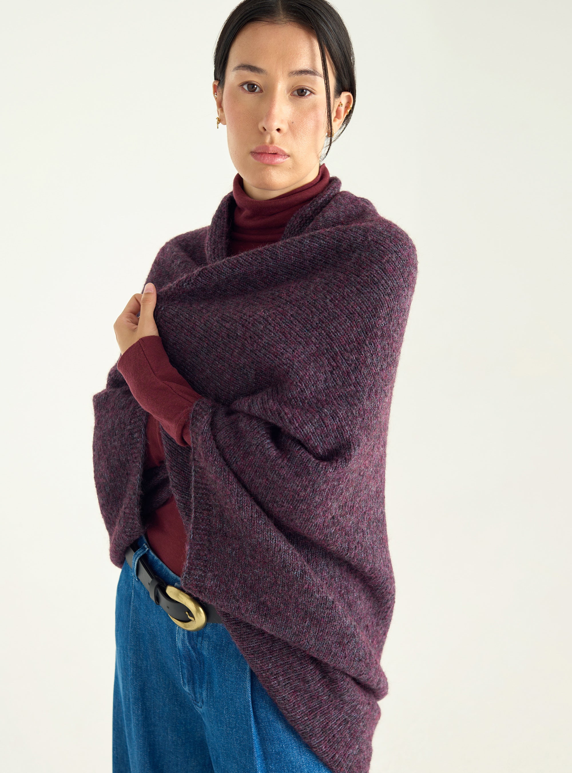 Sleeveless wool and cotton cardigan