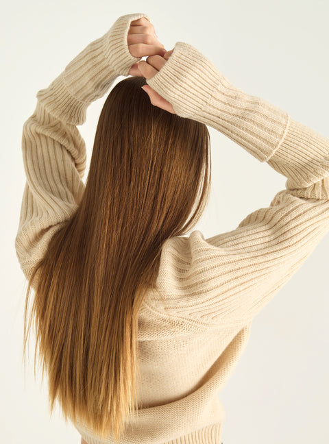 Cable-knit wool mittens