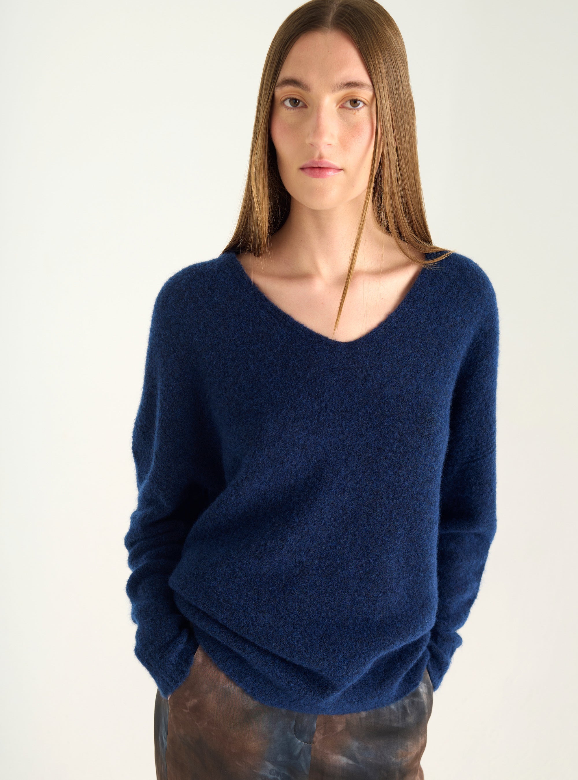Loose sweater in natural wool