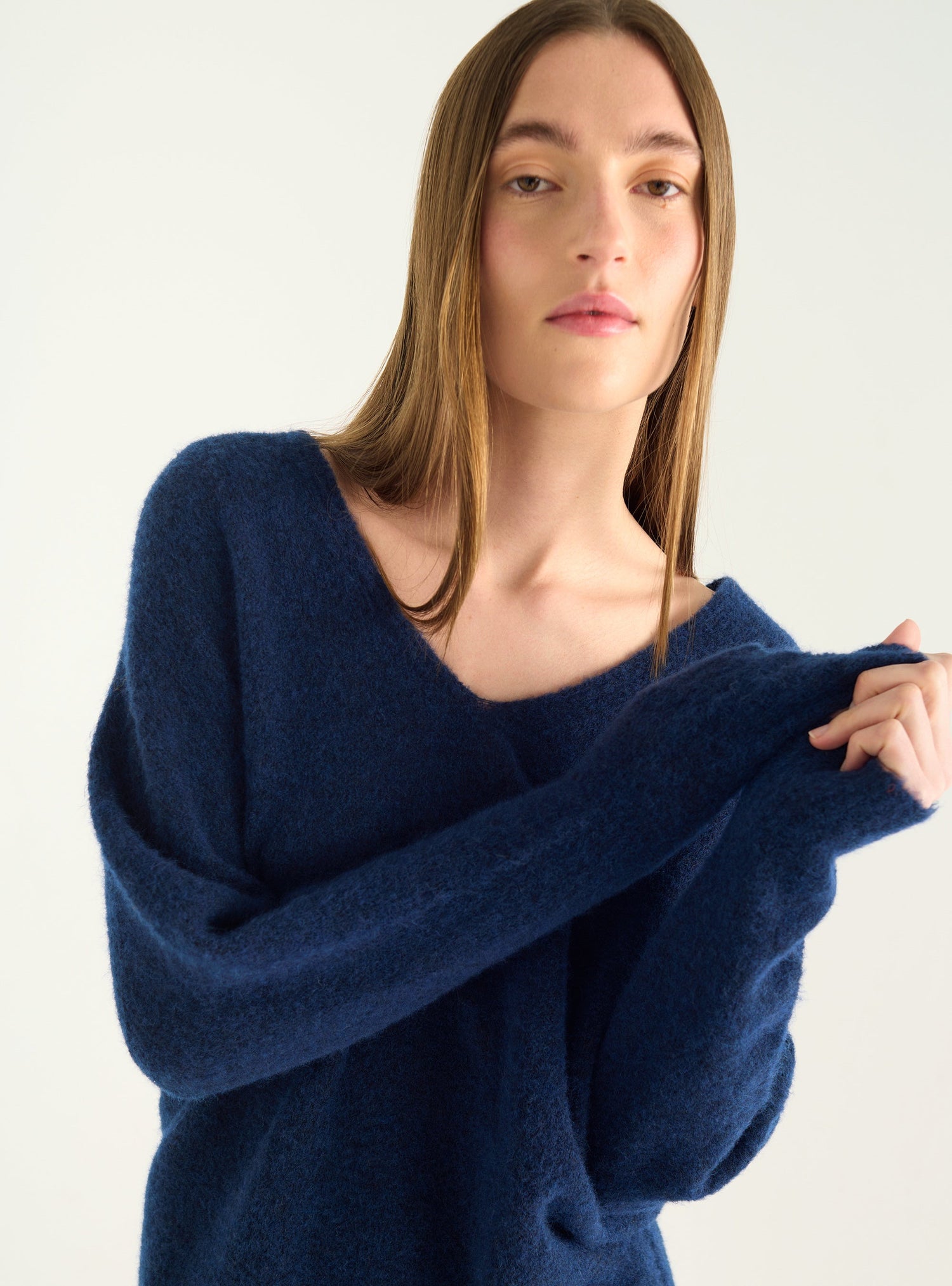 Loose sweater in natural wool