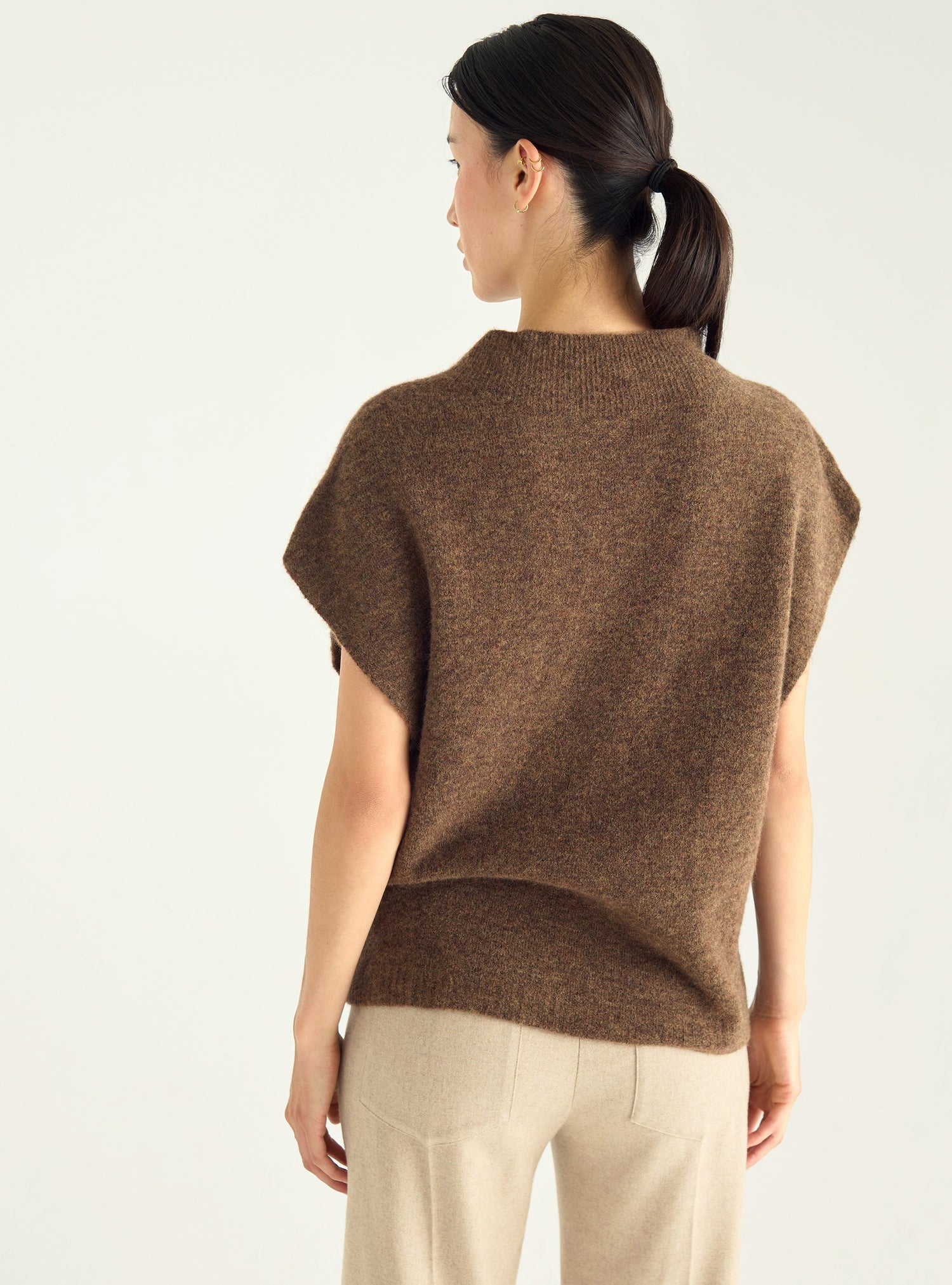 Oversized sleeveless sweater