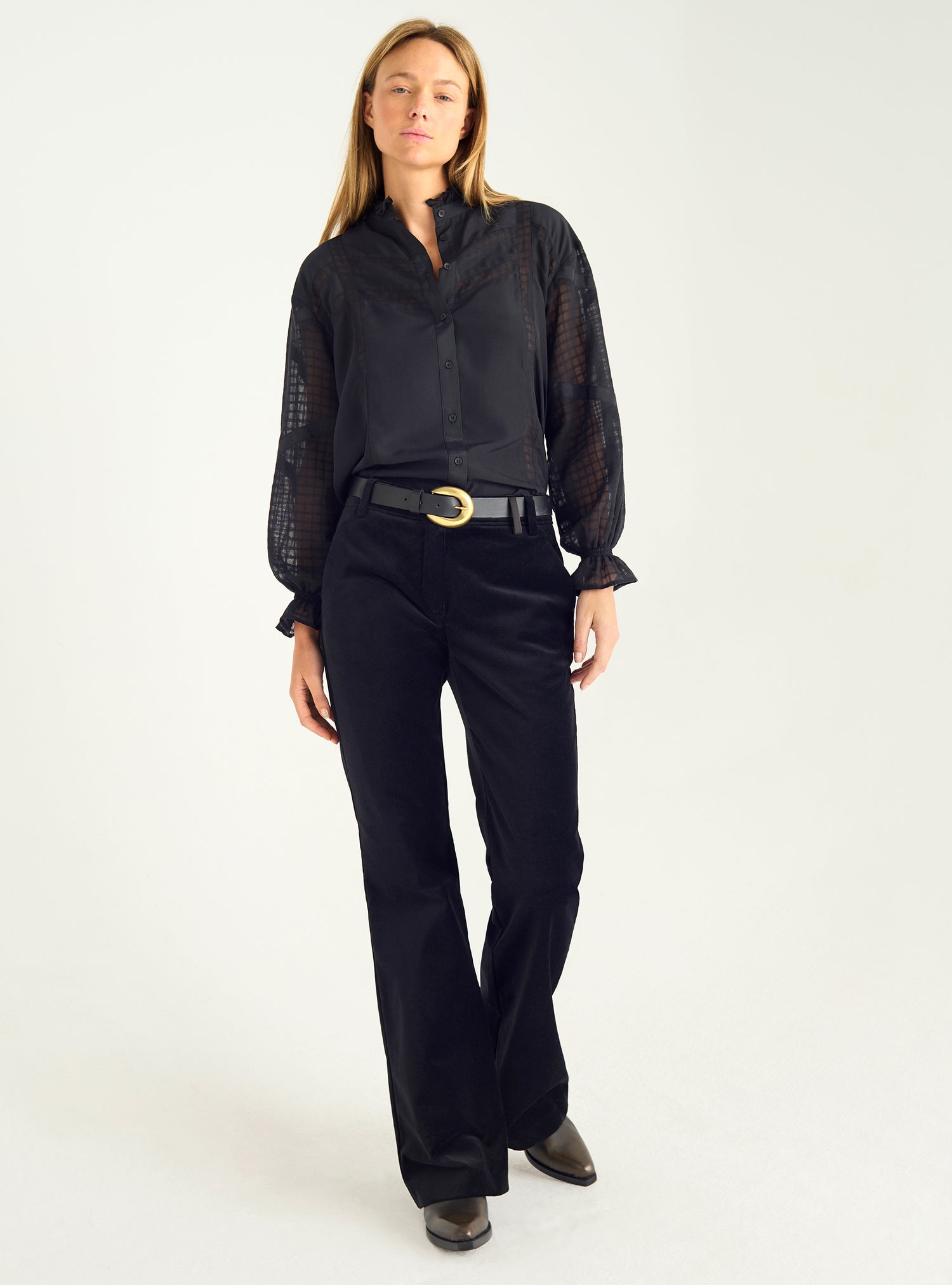 Loose shirt in ethically-sourced cotton