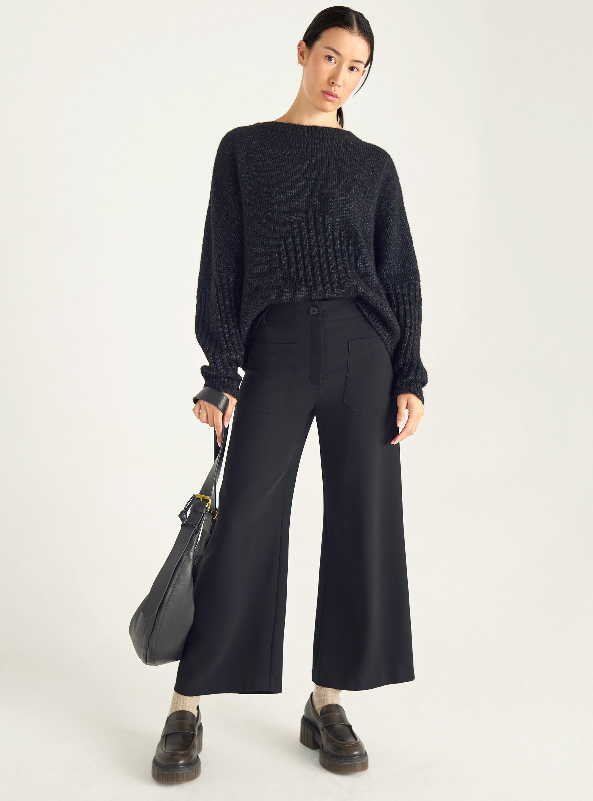 High-waisted cropped pants