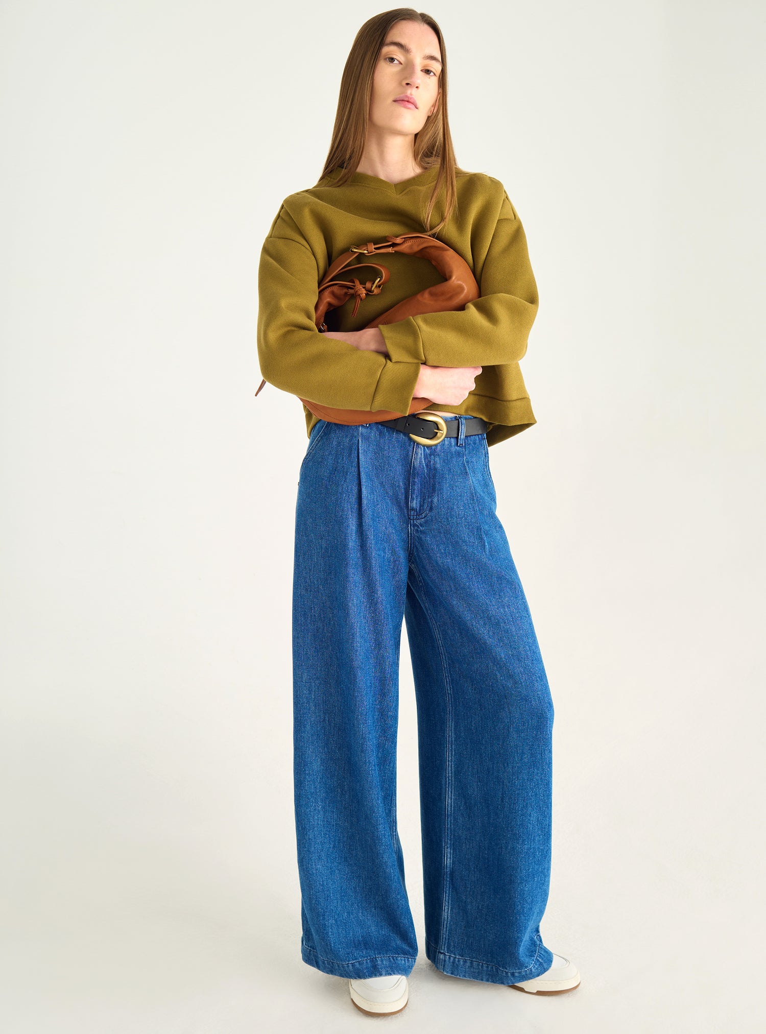 High-waisted, loose-fitting jeans in lyocell denim