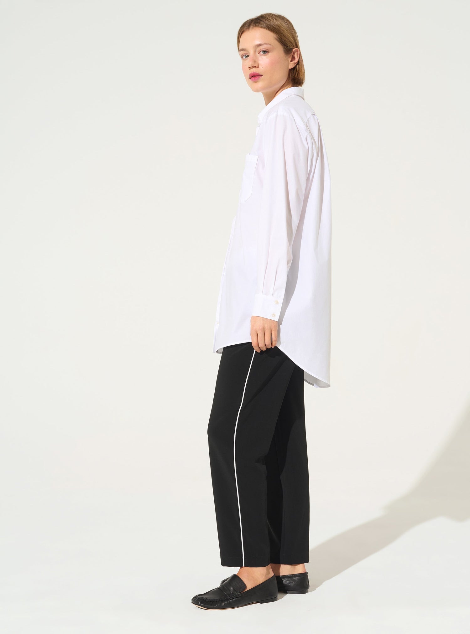 Oversized long-sleeved shirt in white organic cotton