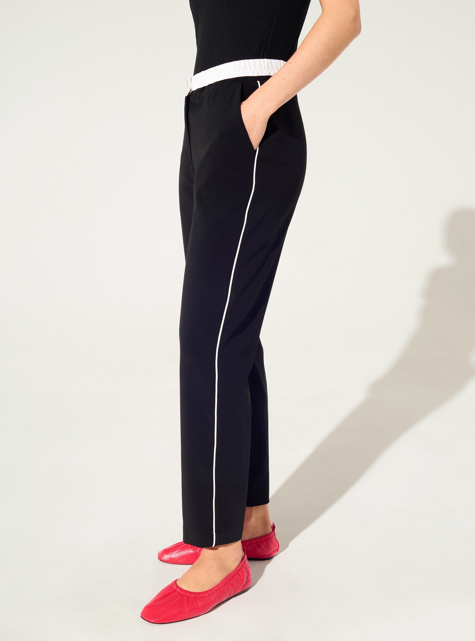 7/8th straight trousers black