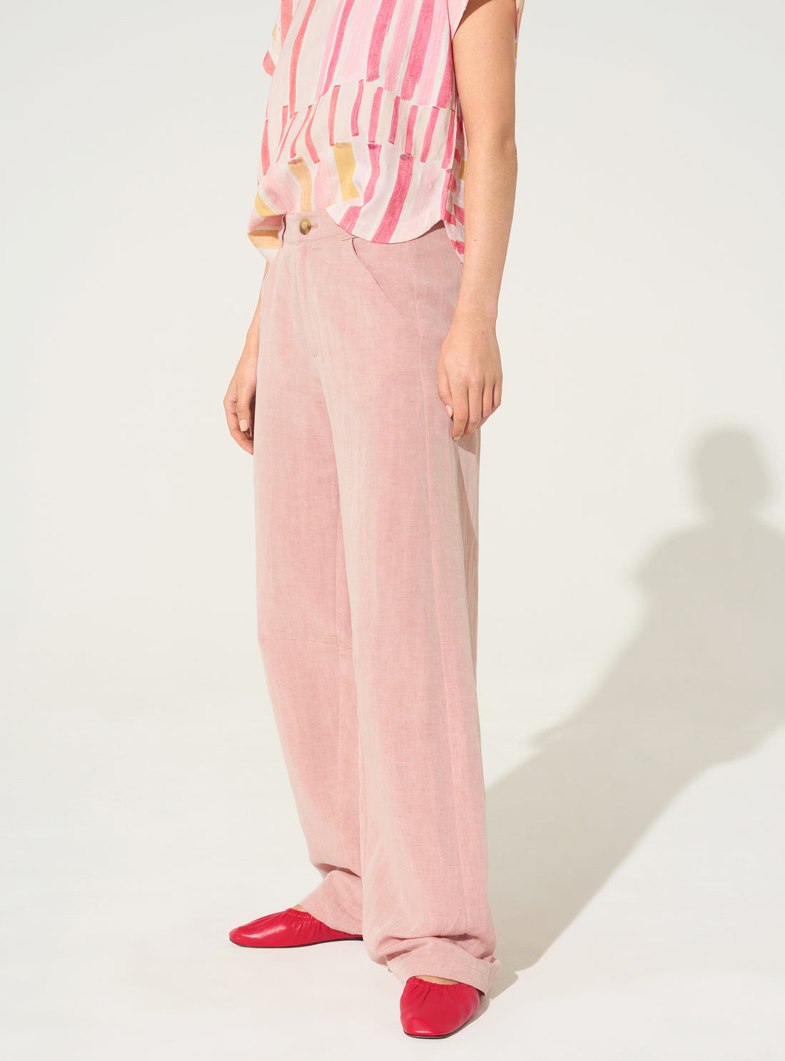 Linen and pink lyocell trousers