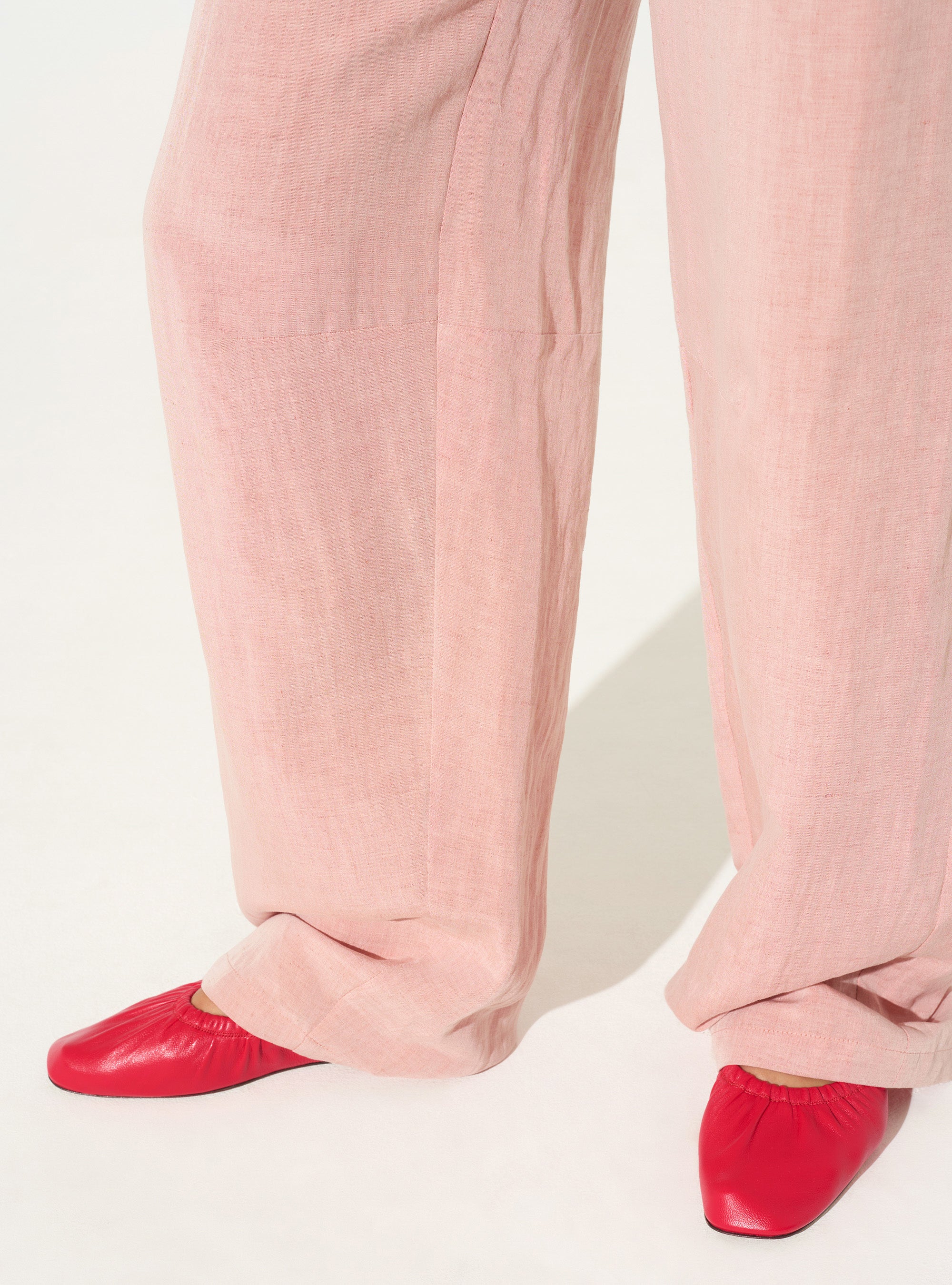 Linen and pink lyocell trousers