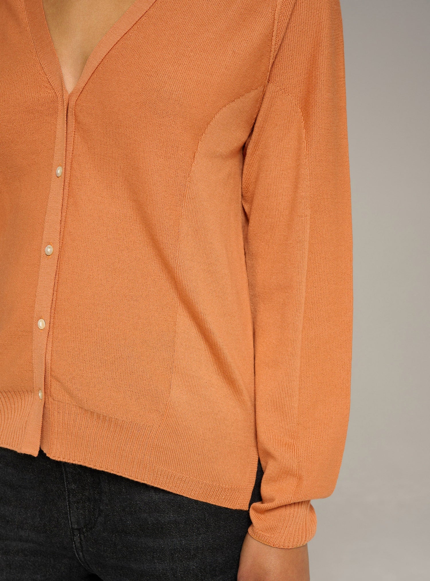 Cotélac Fine-knit wool V-neck cardigan