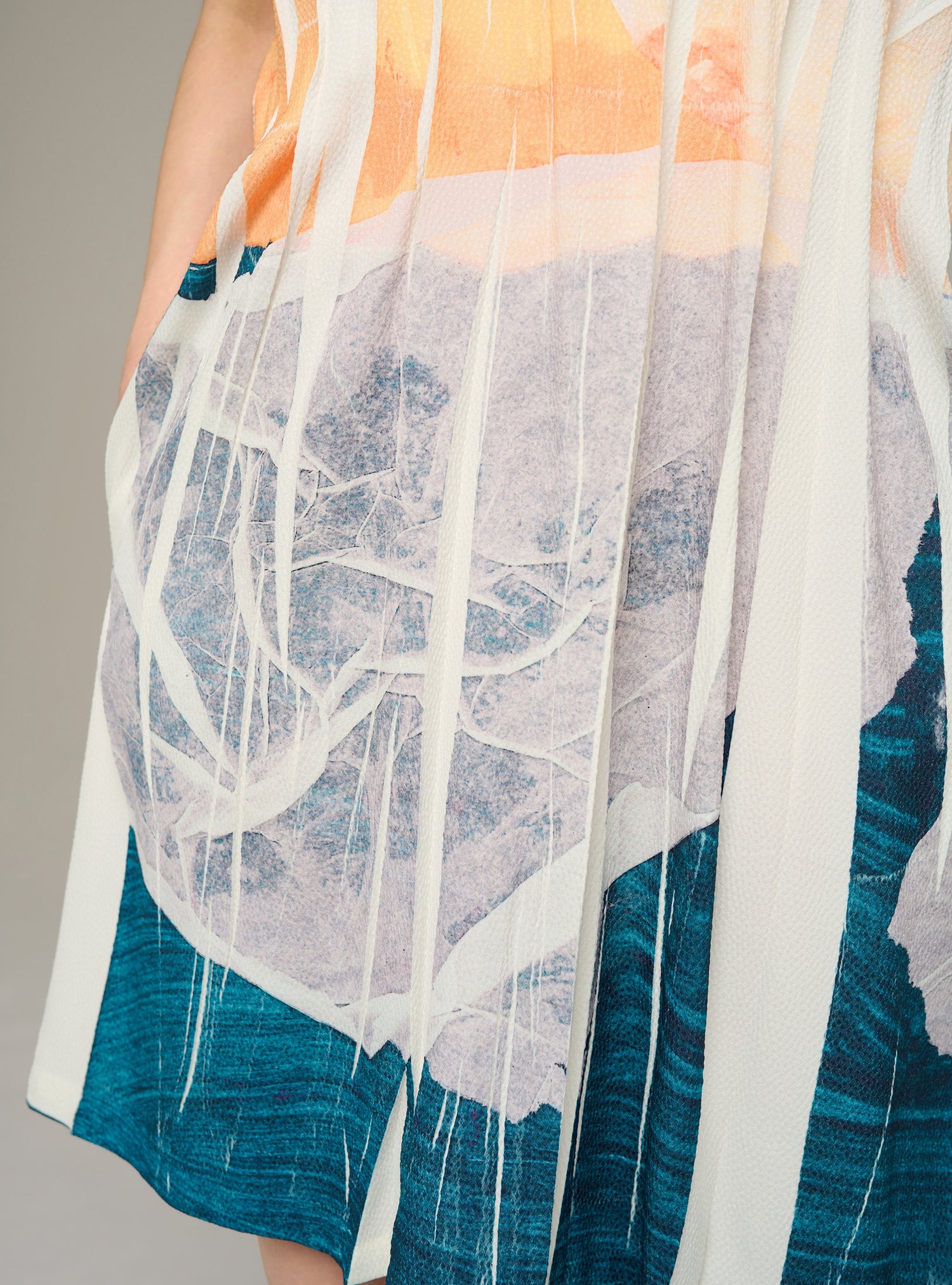 Printed fitted mini dress