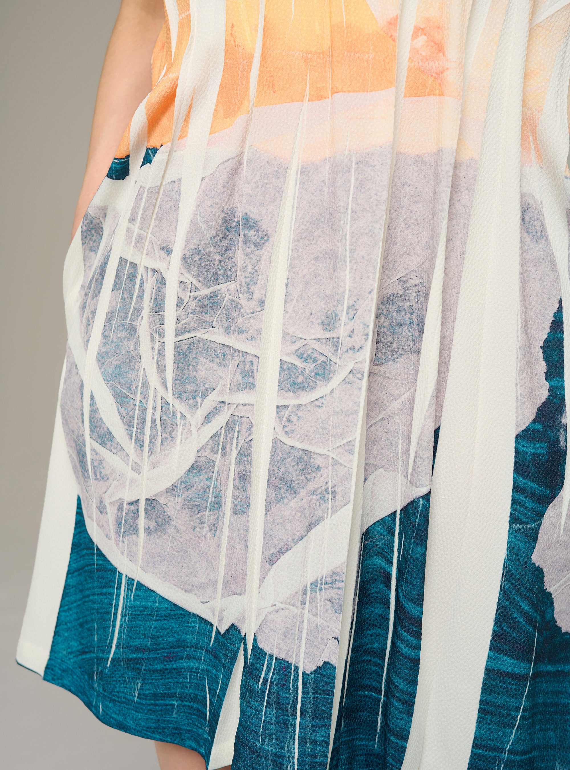 Printed fitted mini dress