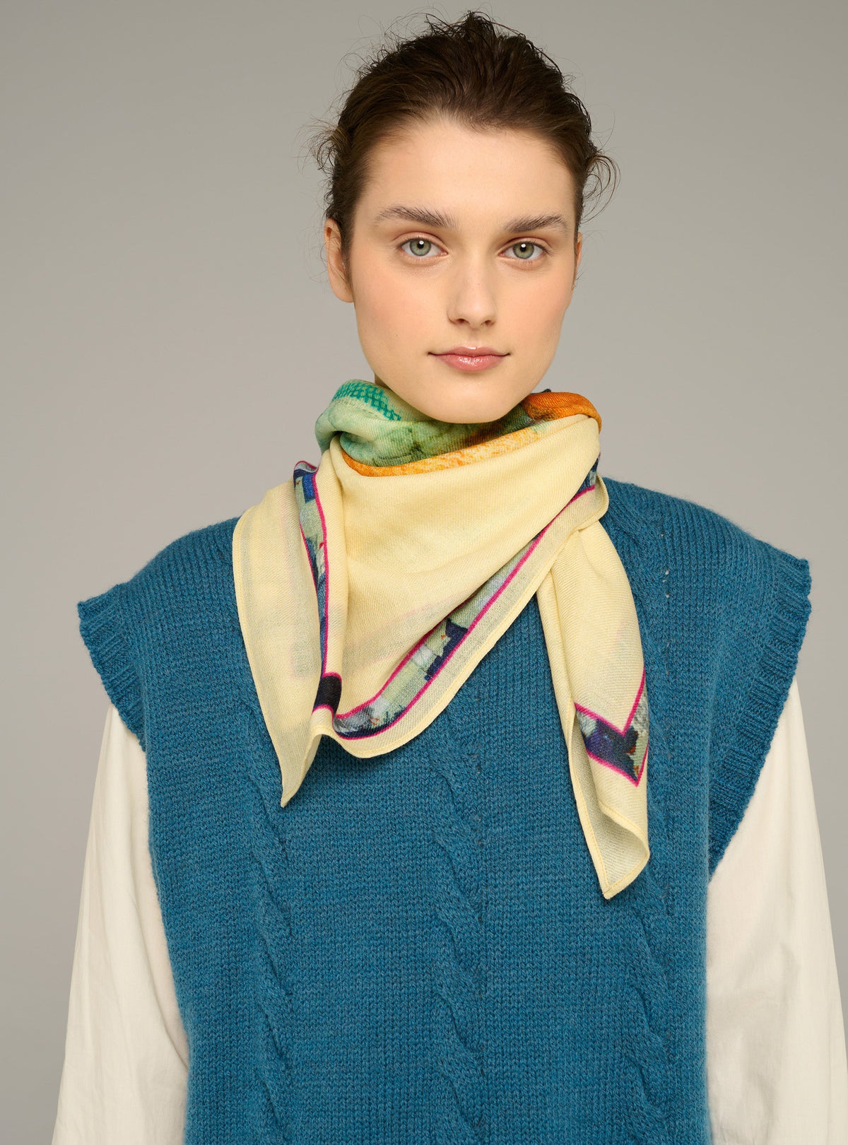Cotélac acoté Large printed wool scarf