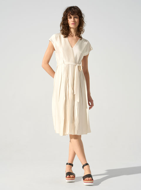 Short-sleeved dress, wrap-over style