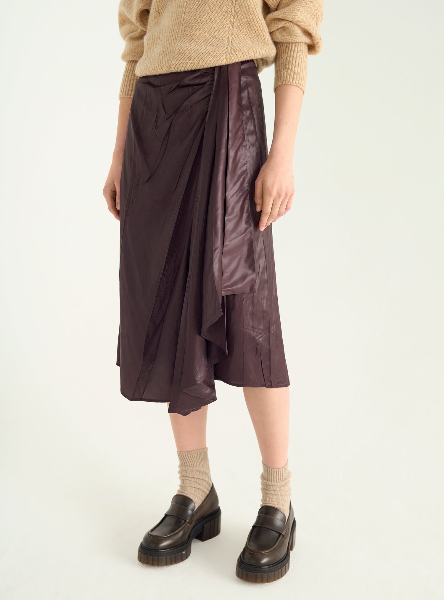 Satin pleated skirt