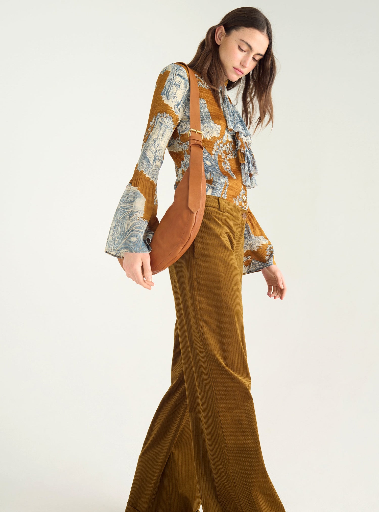 Wide-legged washed velvet pants