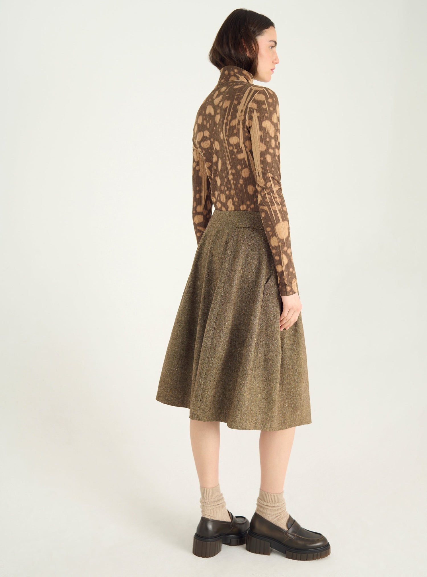 Short skirt in mottled wool