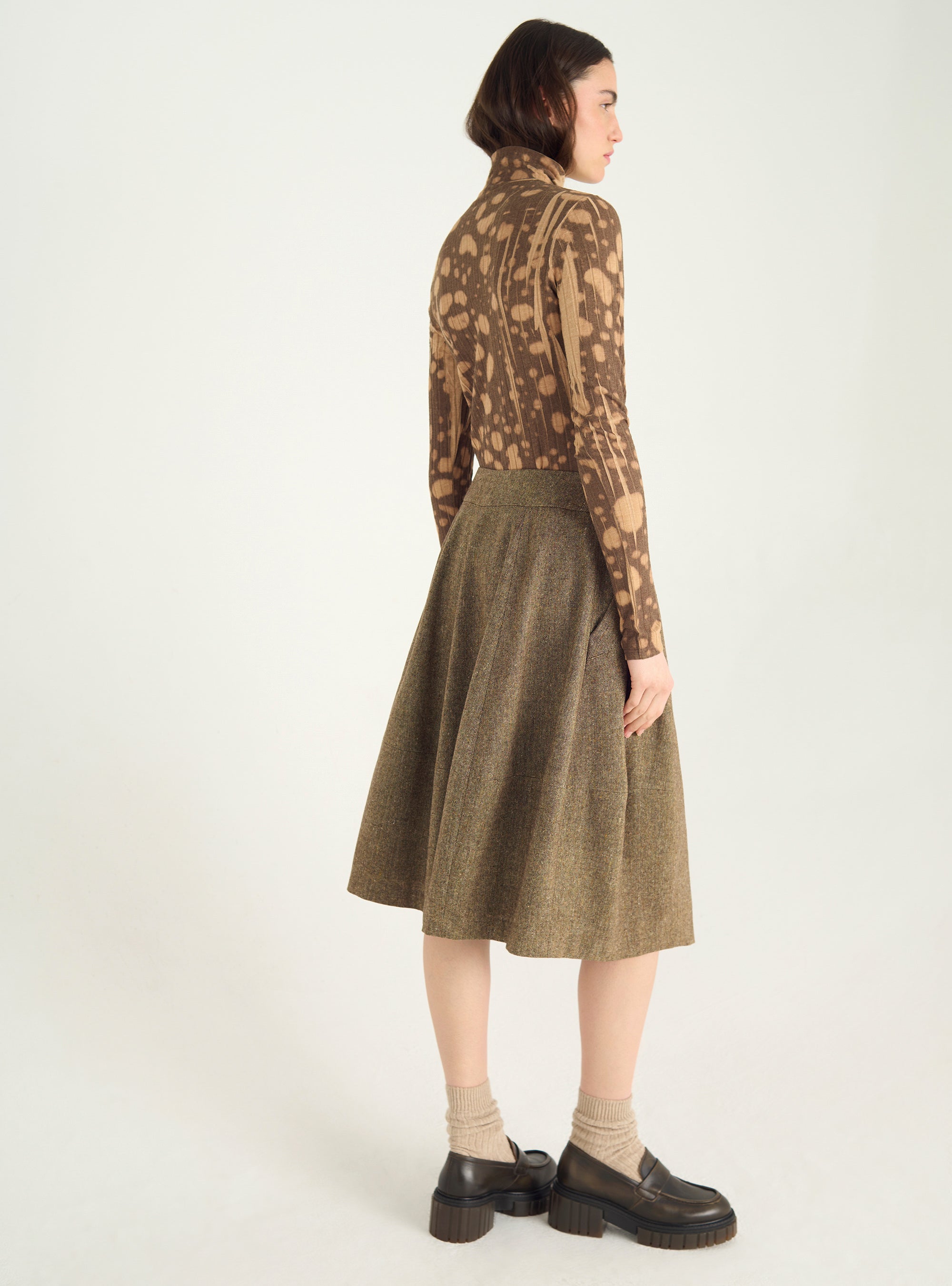 Short skirt in mottled wool