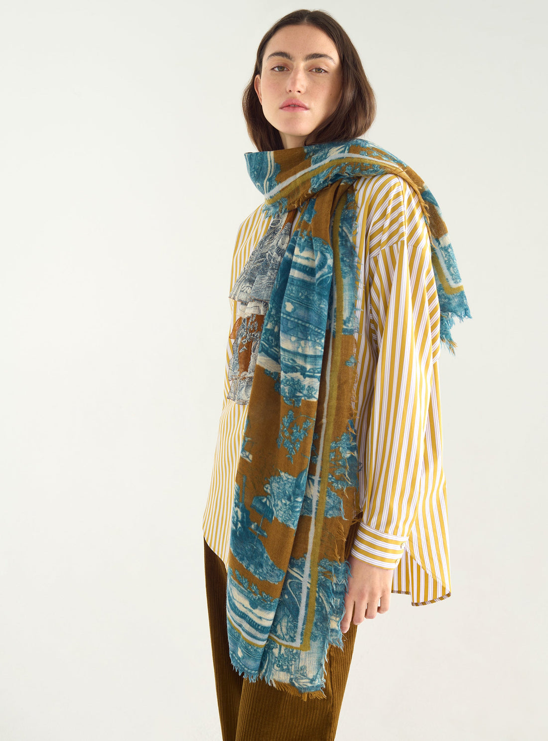 Printed wool scarf