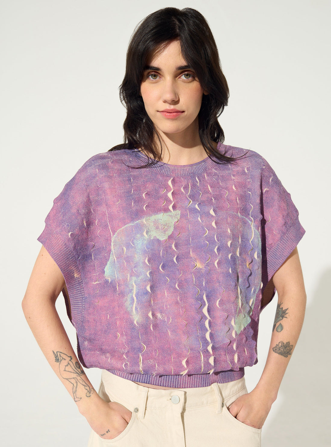 Pleated and sublimated purple round-neck sweater