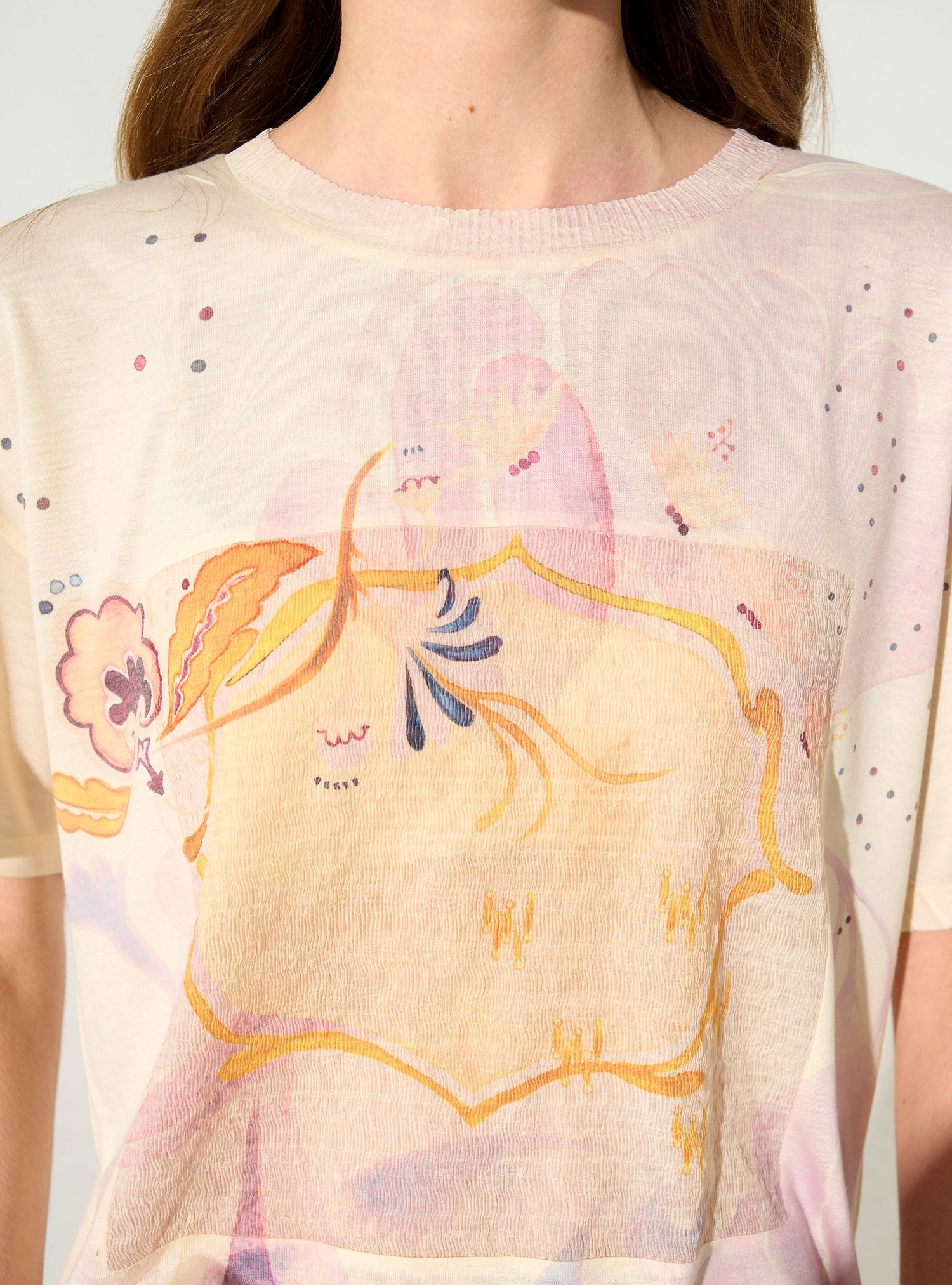 Loose white pleated T-shirt