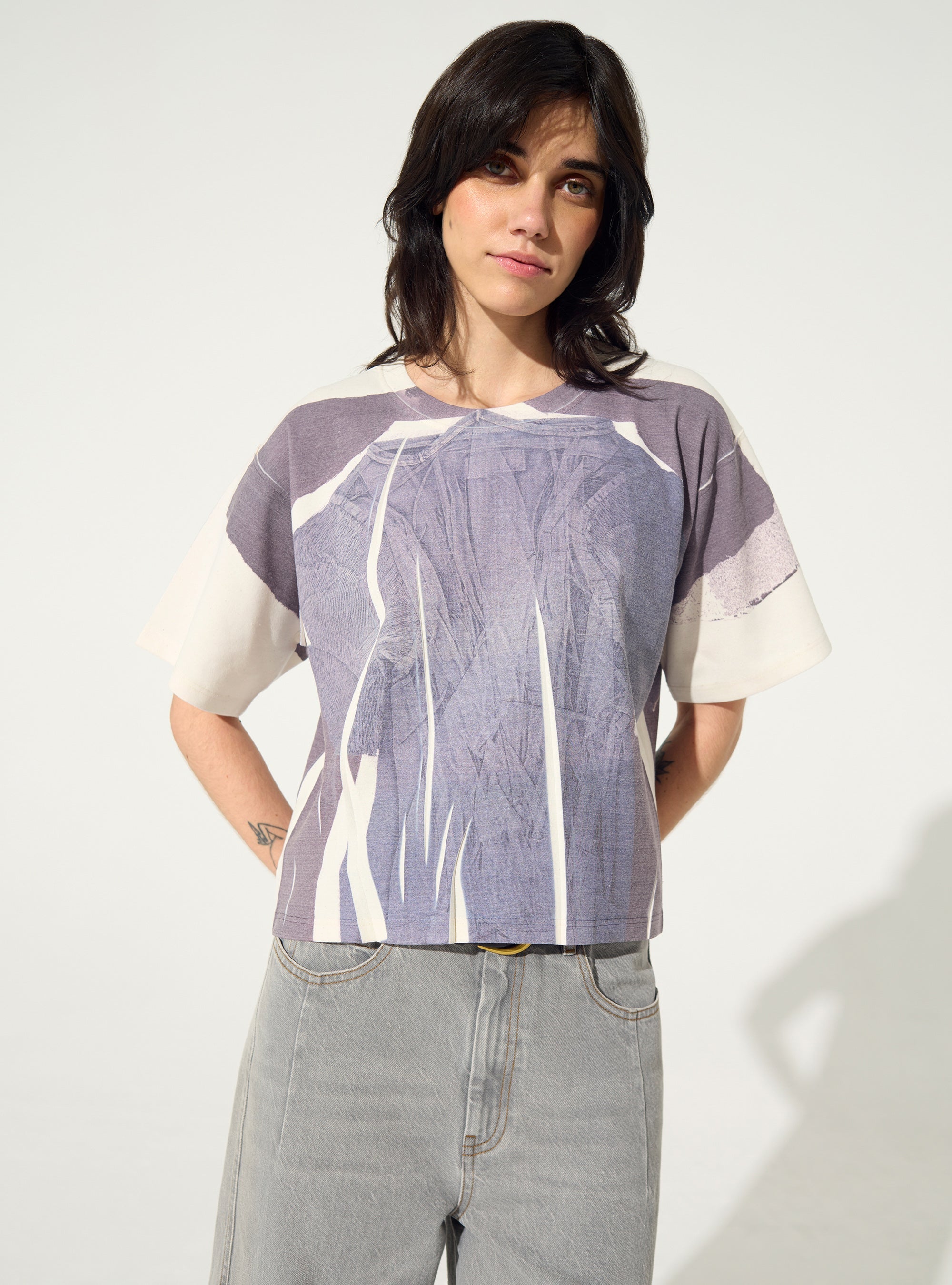Fitted T-shirt with blue sublimation