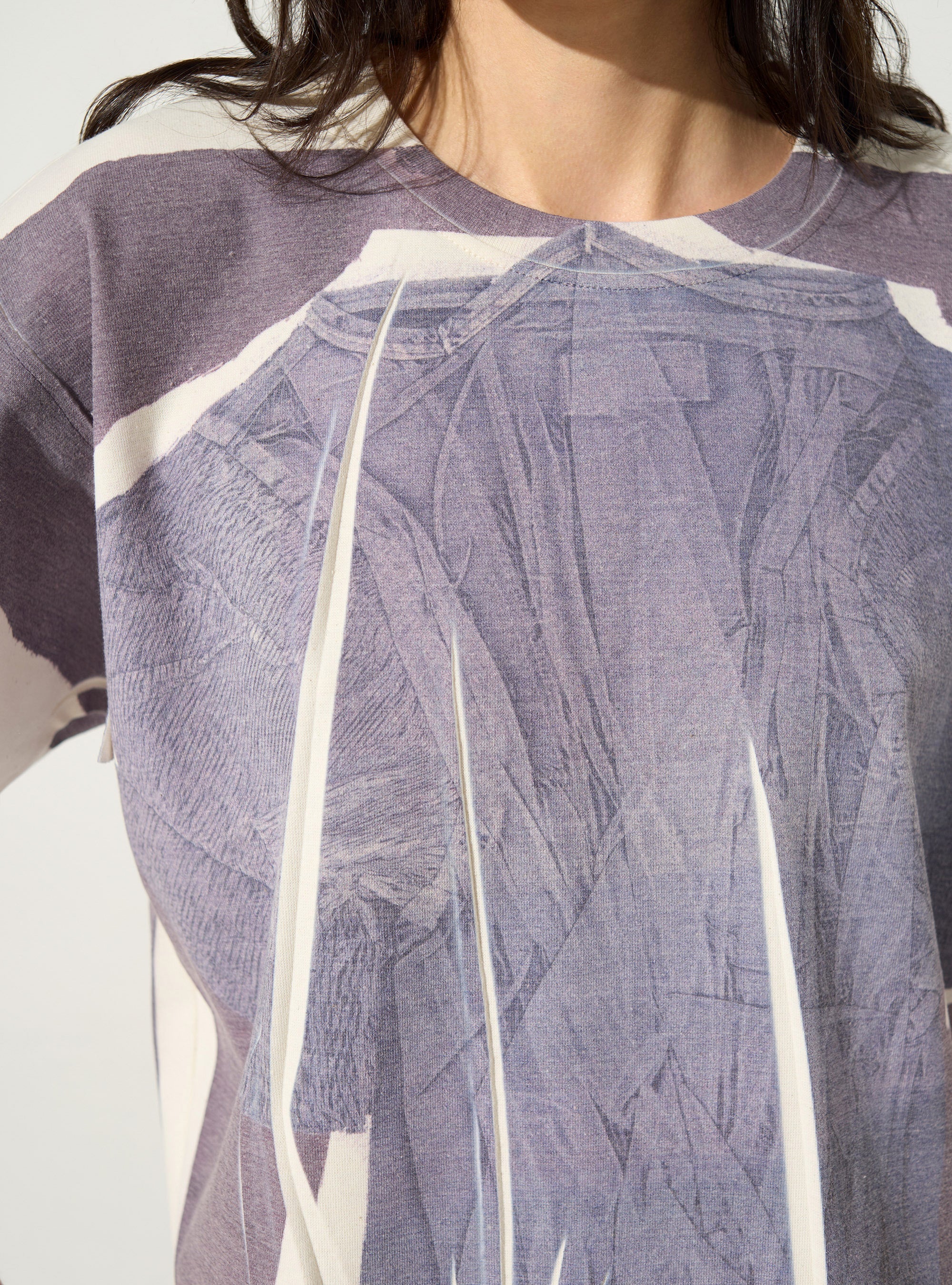 Fitted T-shirt with blue sublimation