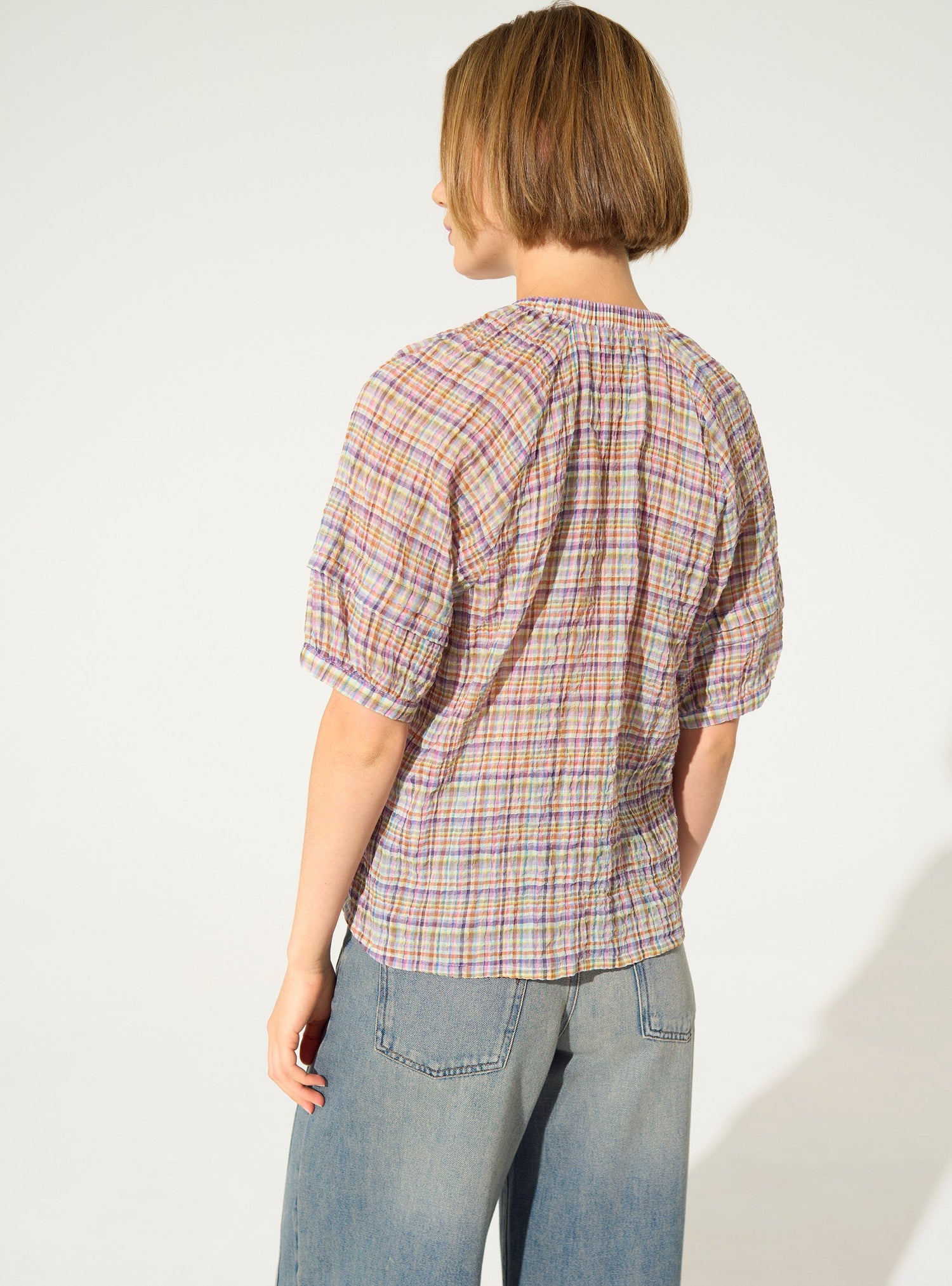 Pleated straight shirt in purple cotton