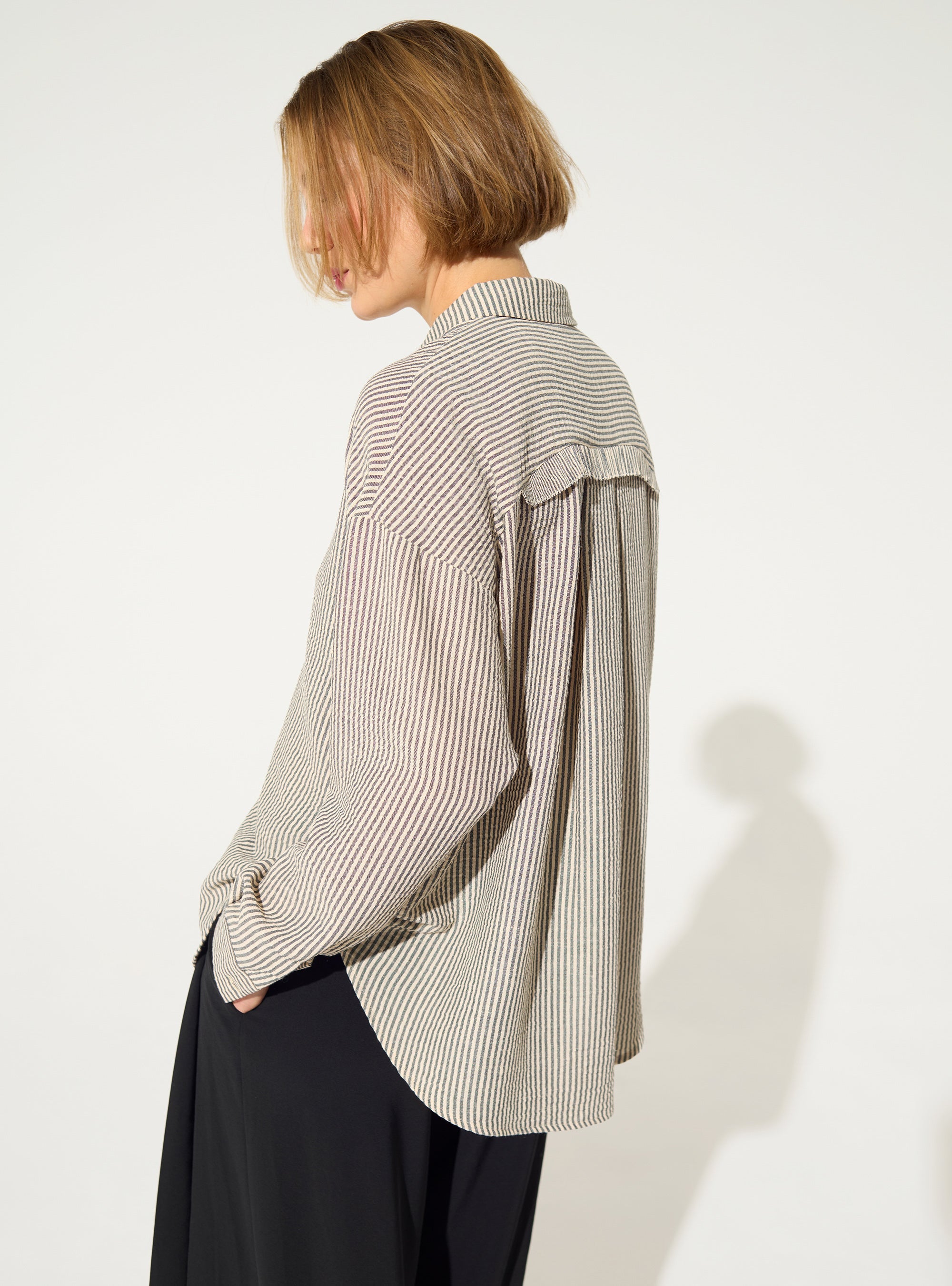 Oversized striped pleated shirt