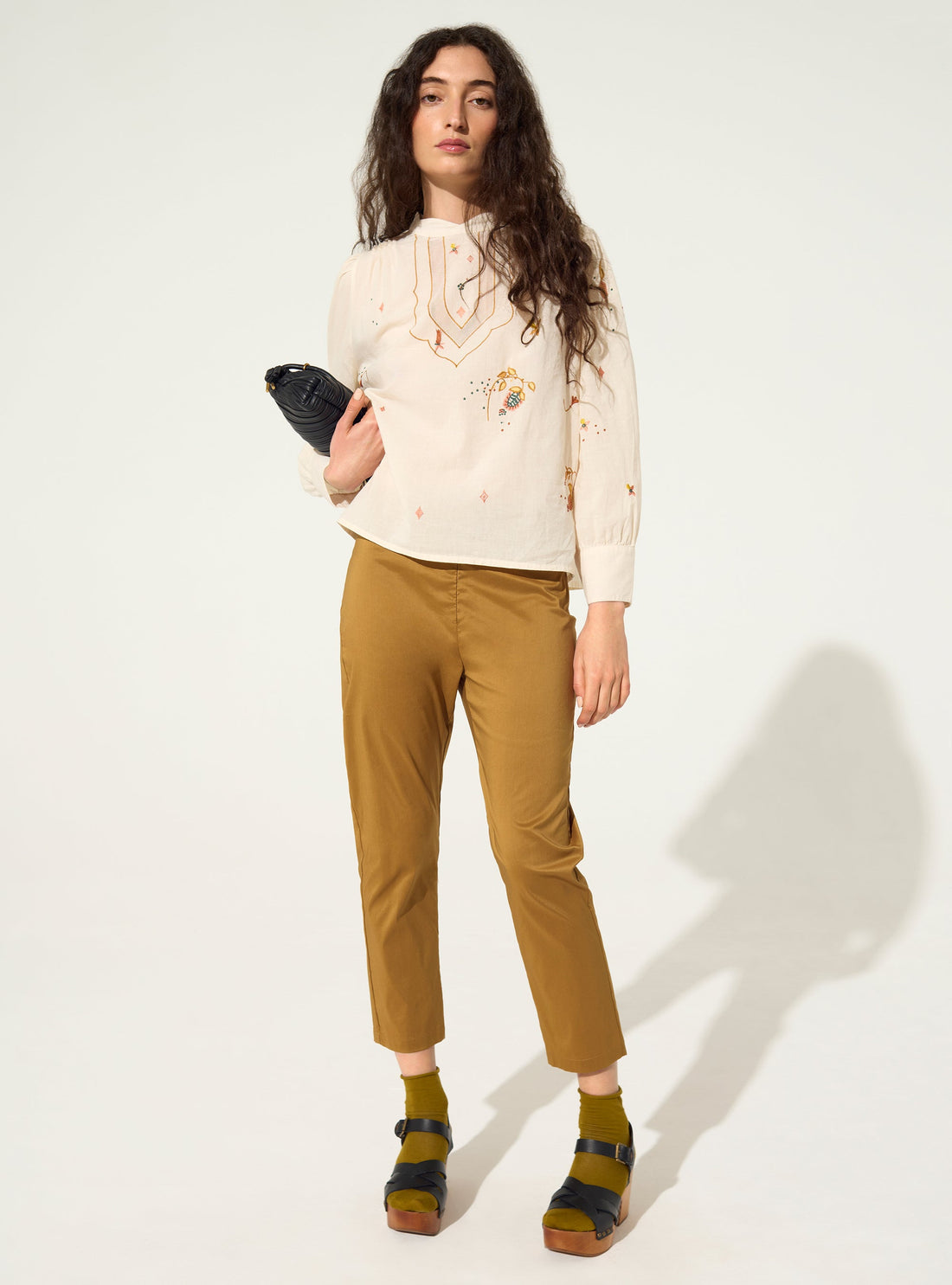 Brown cotton cropped pants