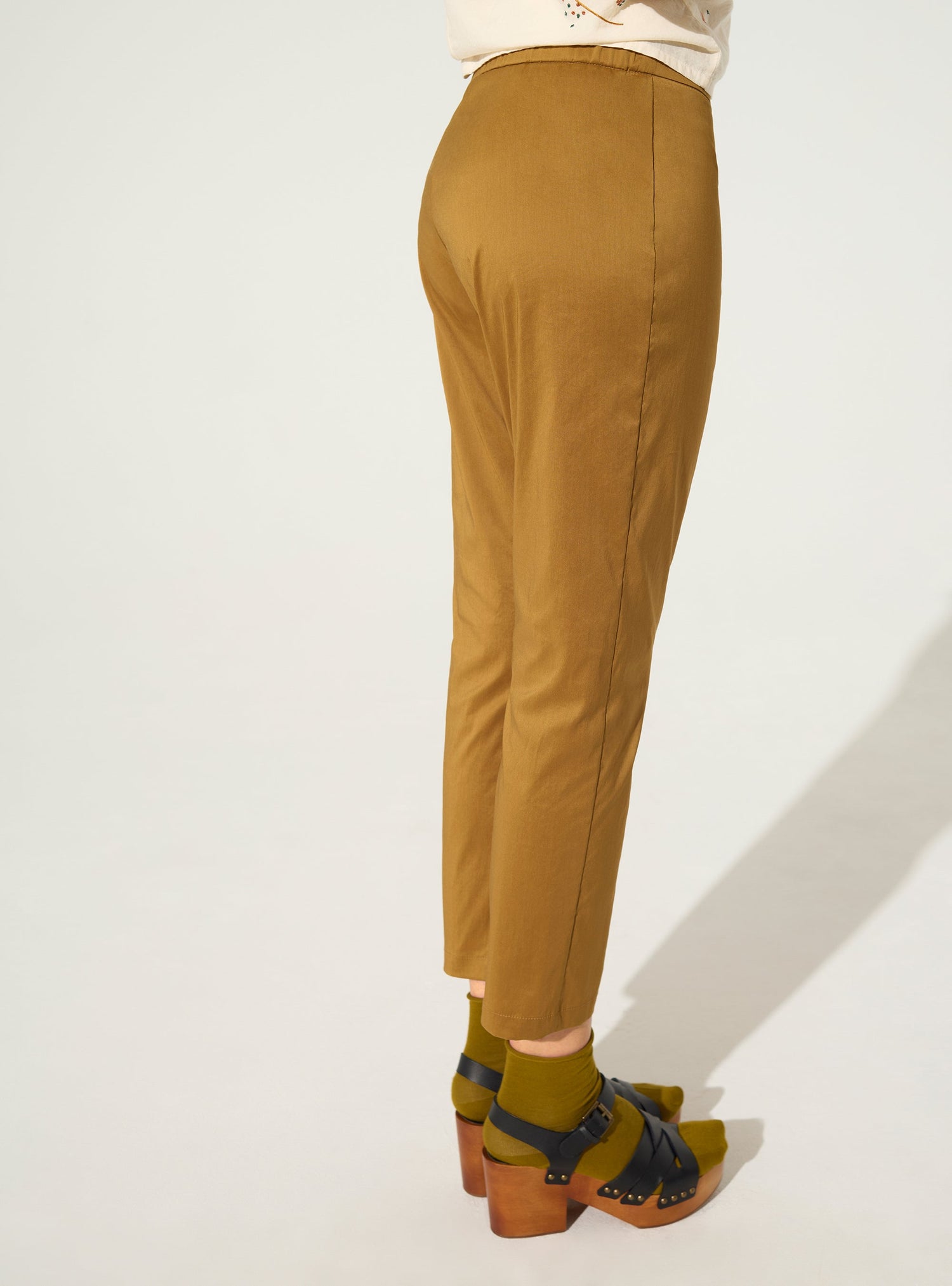 Brown cotton cropped pants